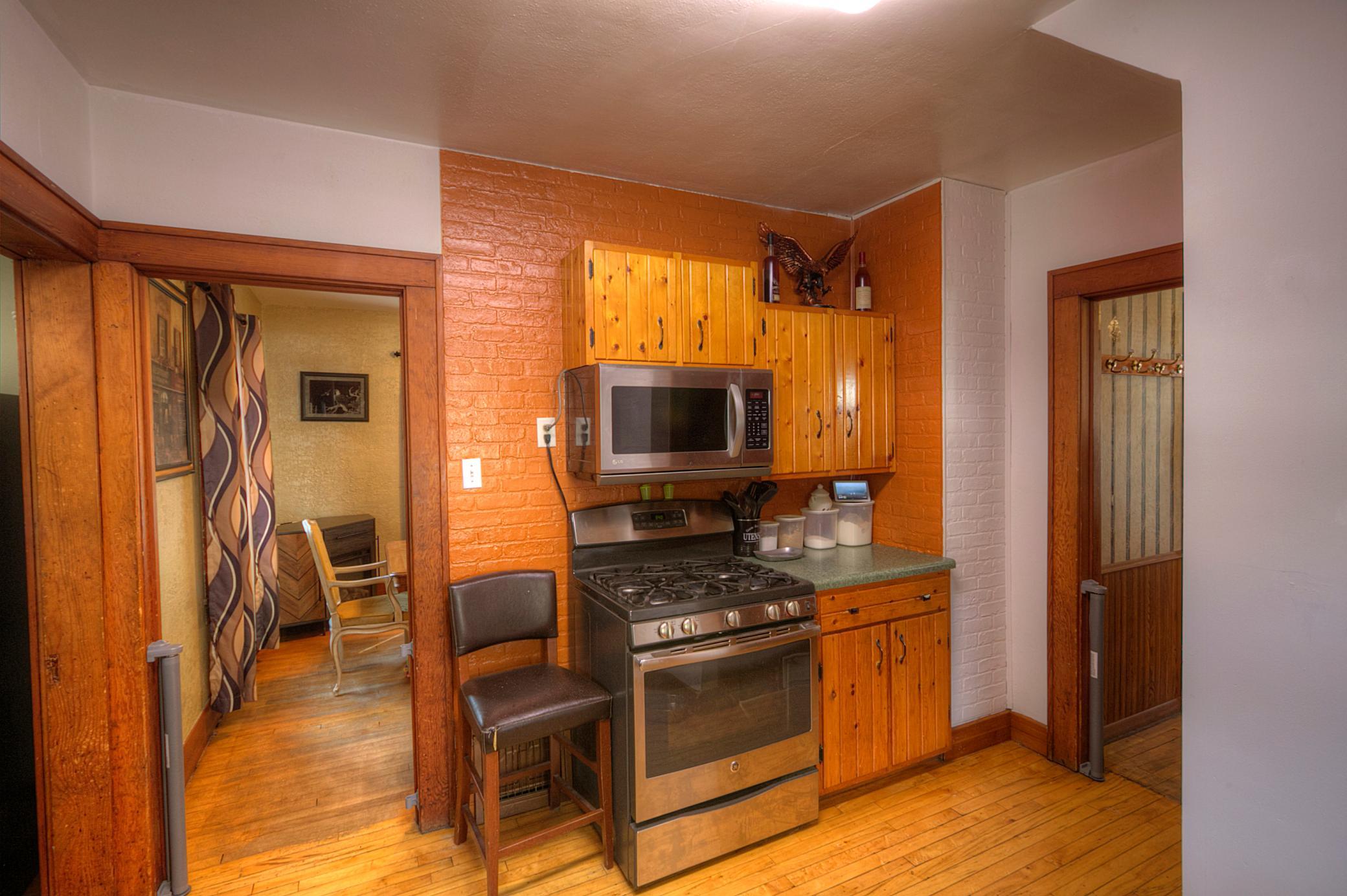 519 Buchanan Street Property Photo 15