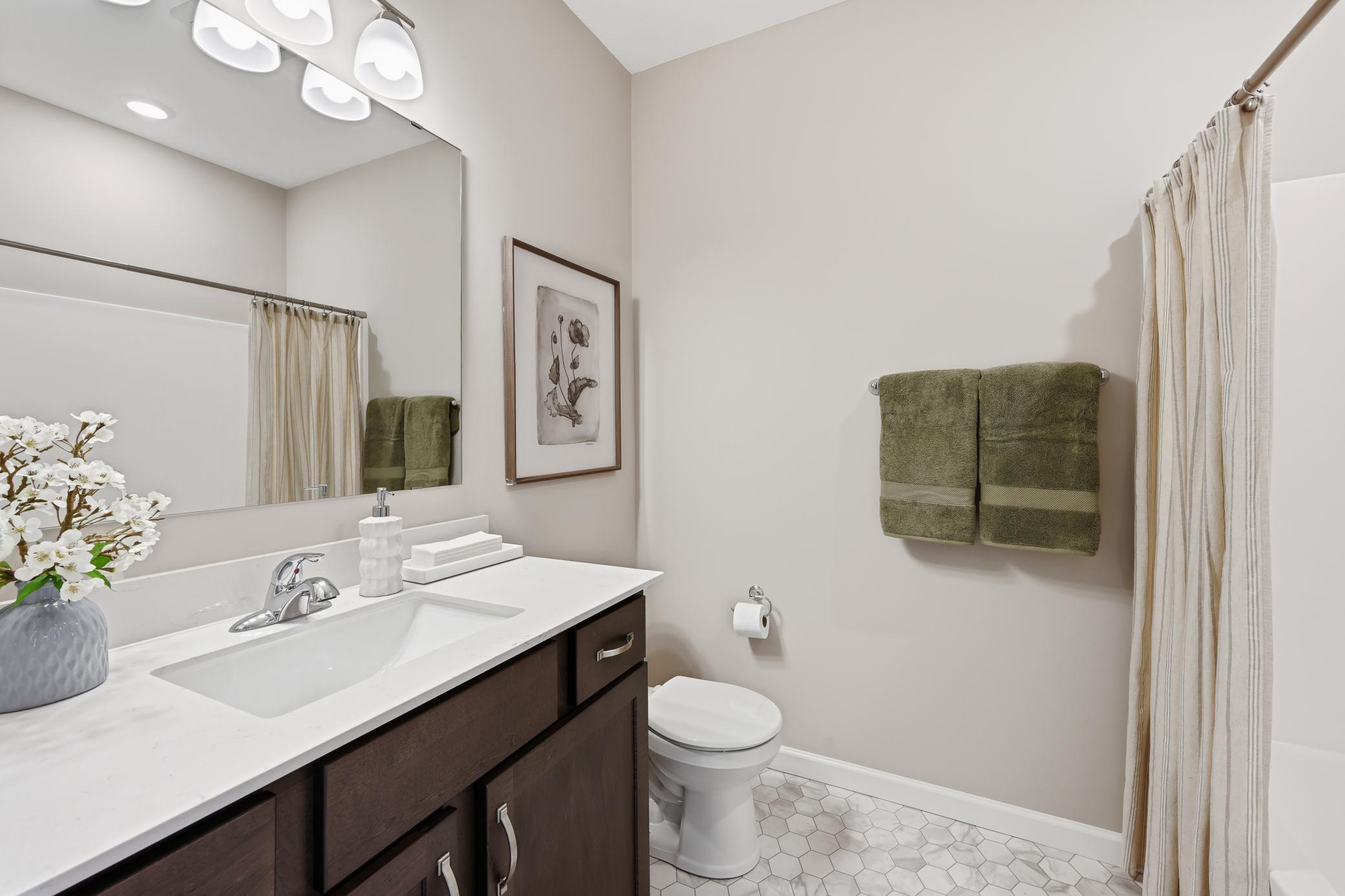 827 Aster Avenue Property Photo 4