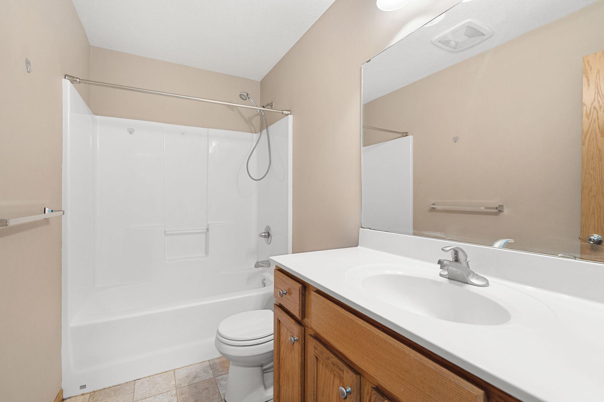 703 25th Avenue Nw Property Photo 14