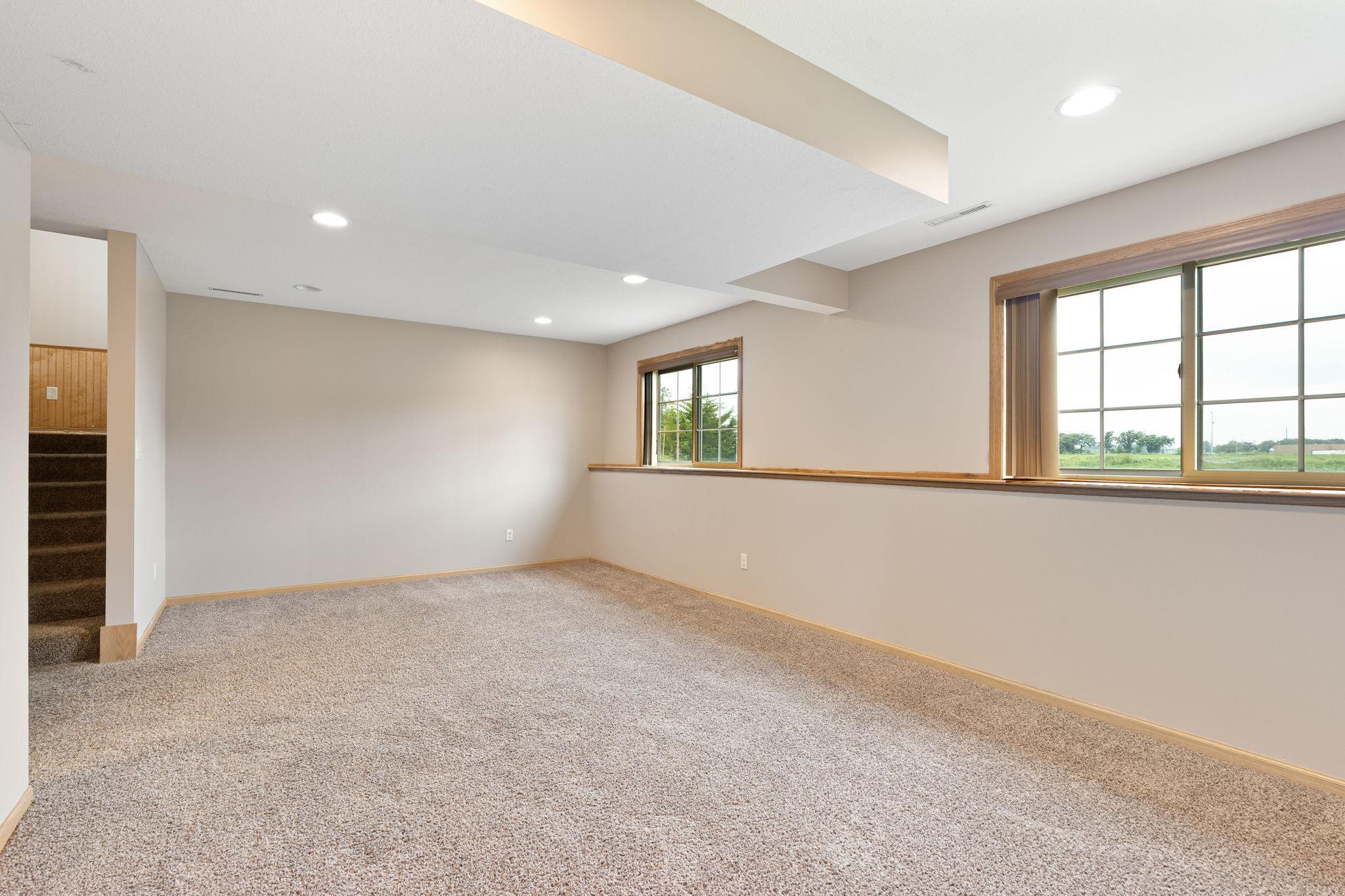 703 25th Avenue Nw Property Photo 18