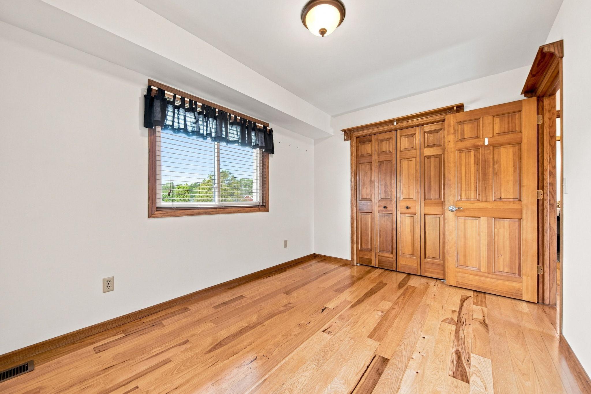 2610 Hydram Avenue N Property Photo 25