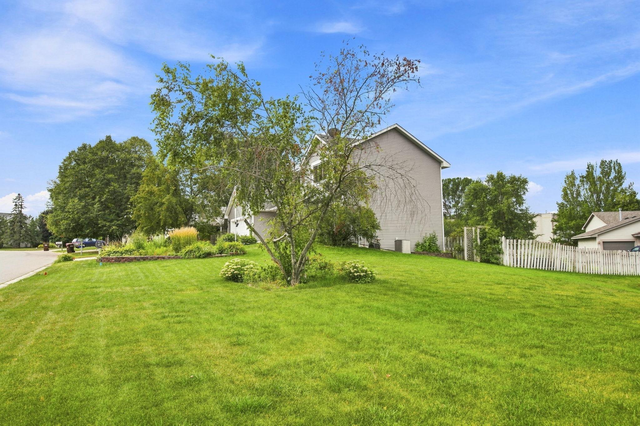 2610 Hydram Avenue N Property Photo 45