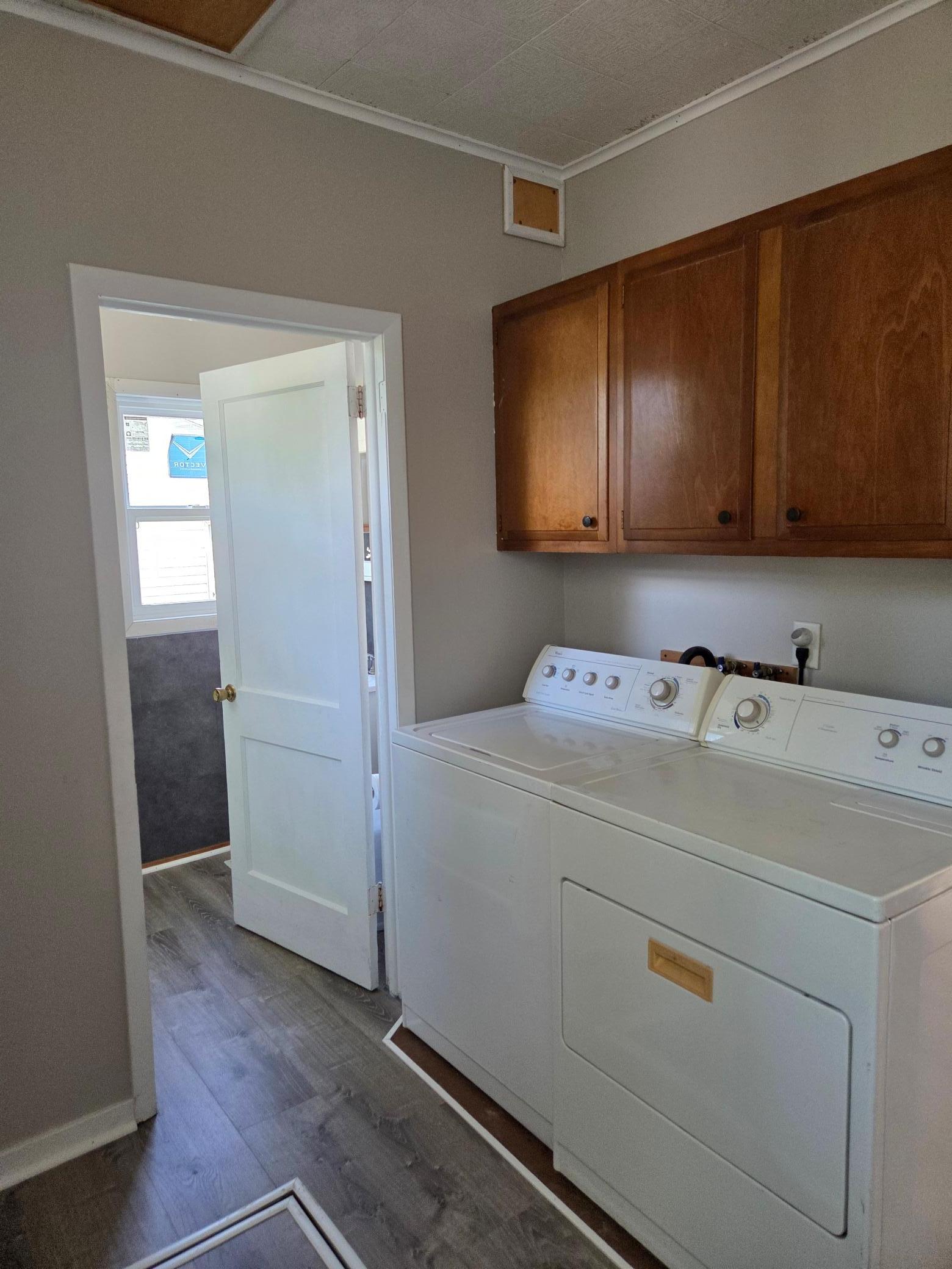 220 S Eliot Avenue Property Photo 16