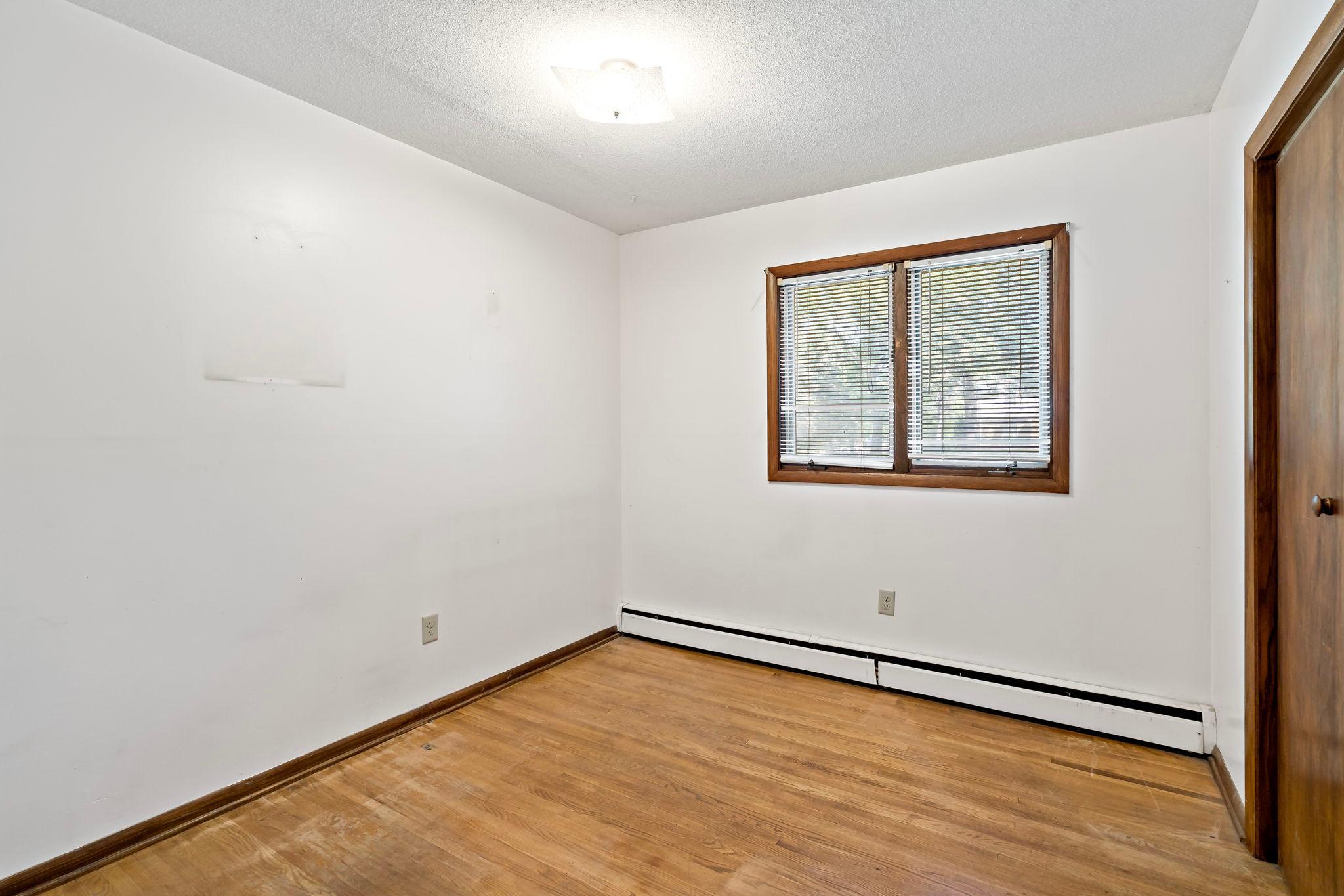 5456 Girard Avenue N Property Photo 15