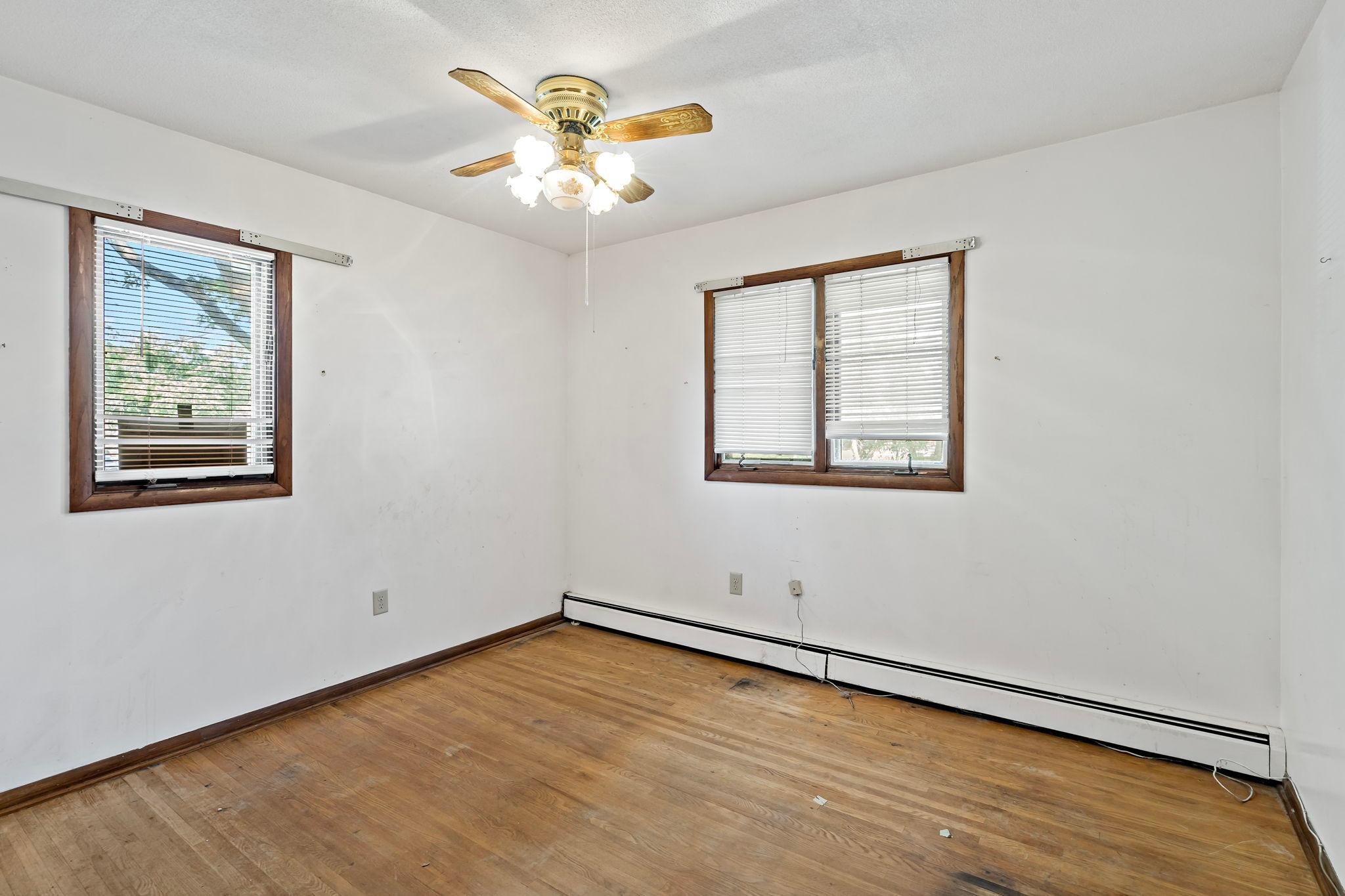 5456 Girard Avenue N Property Photo 20