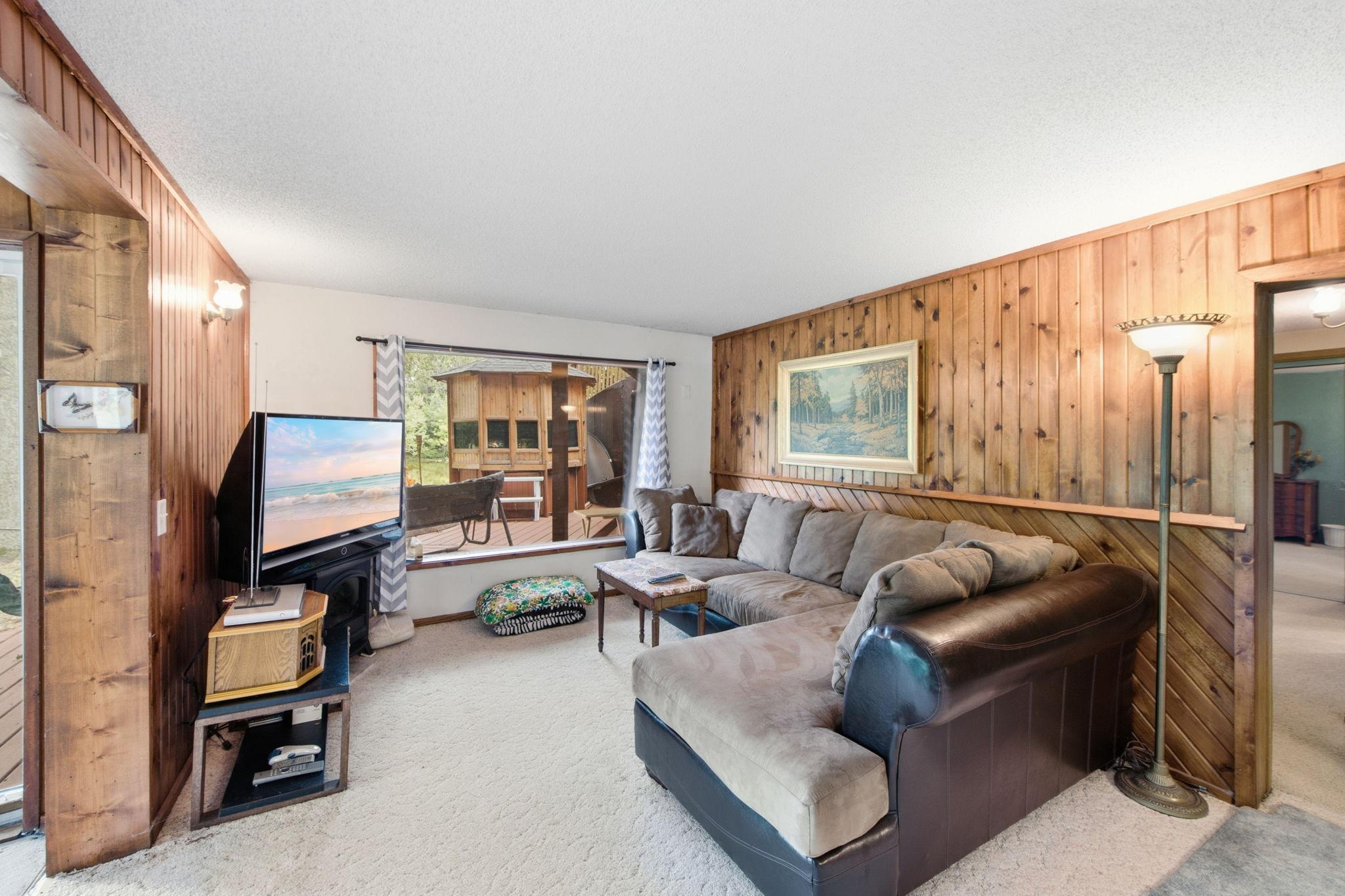 15534 Brunswick Road Property Photo 8