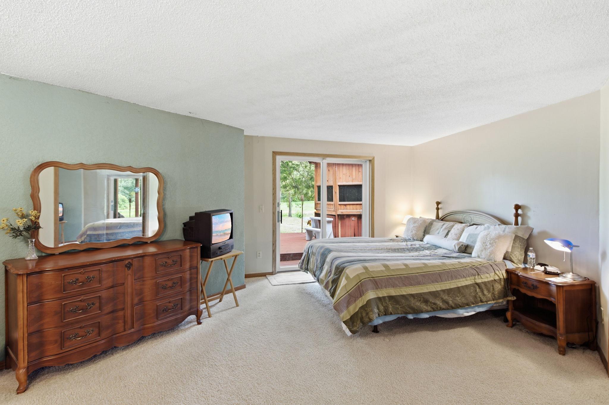 15534 Brunswick Road Property Photo 11