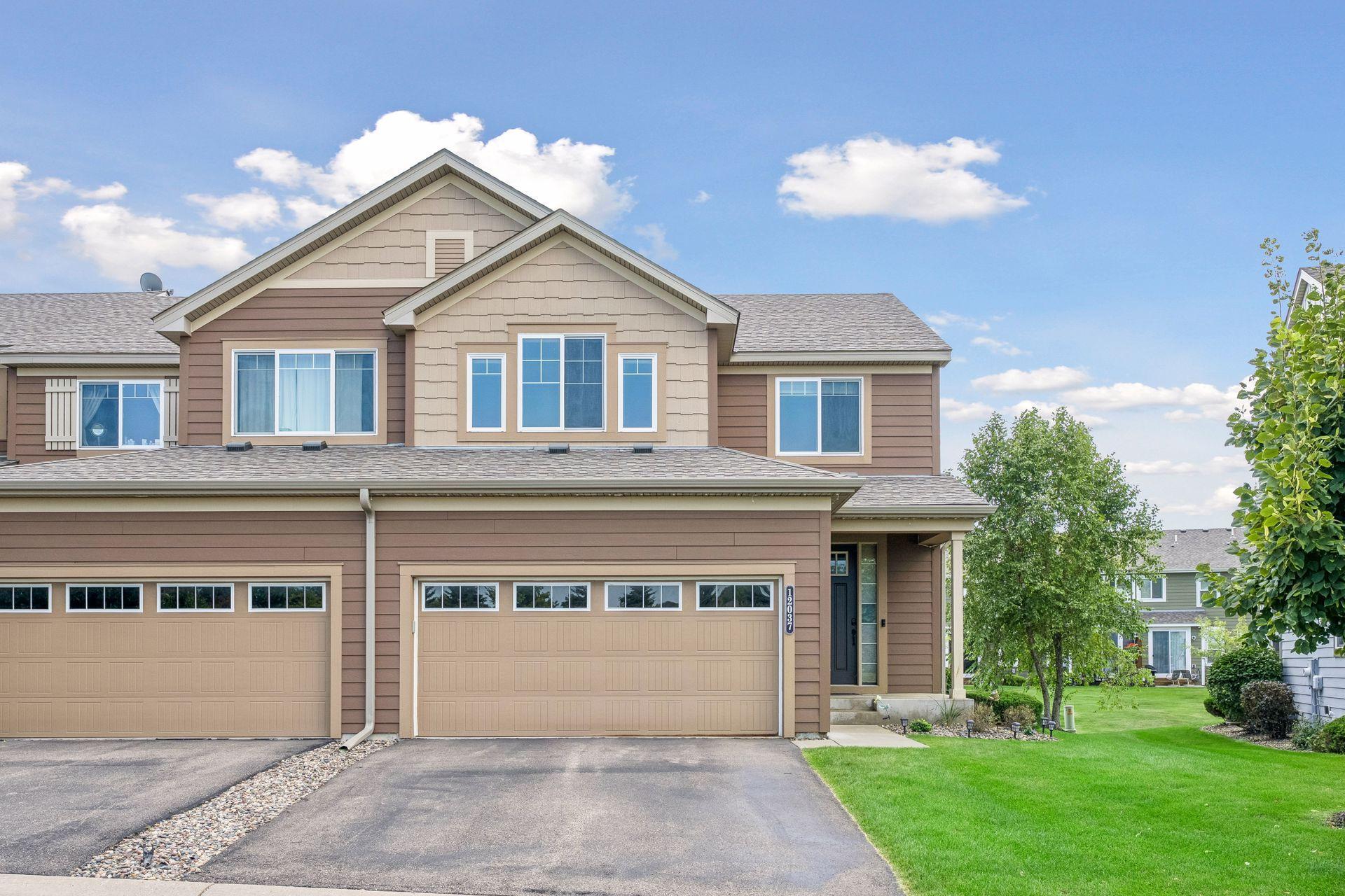 12037 84th Way N Property Photo 1