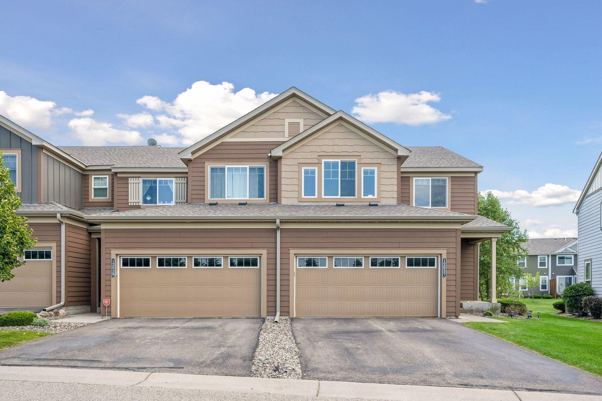 12037 84th Way N Property Photo 2
