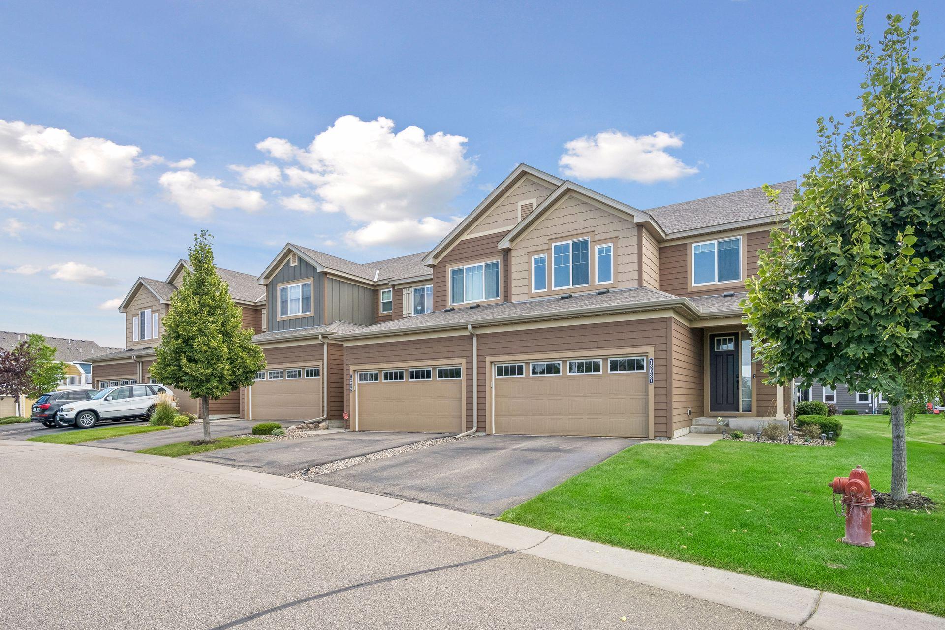 12037 84th Way N Property Photo 4