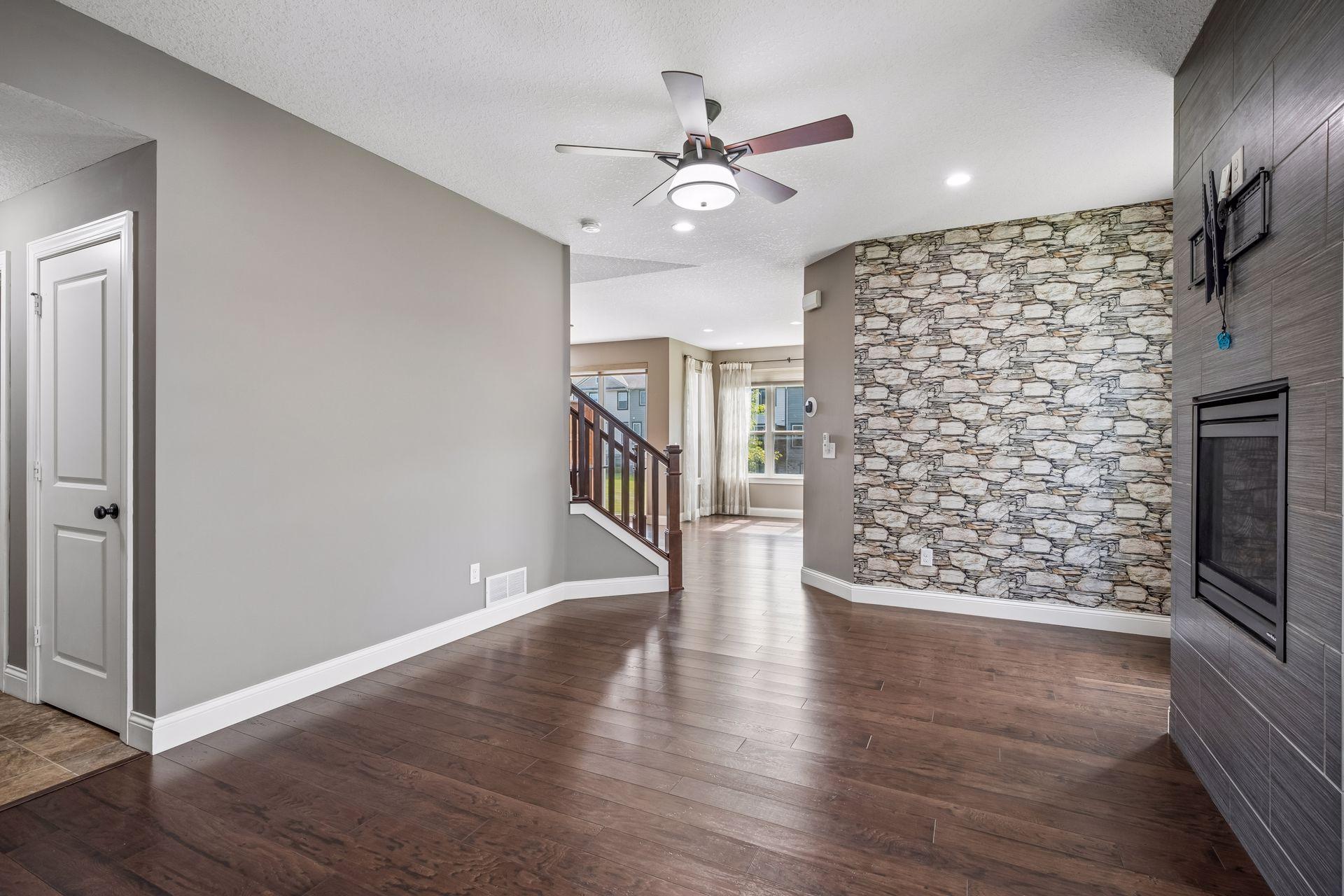12037 84th Way N Property Photo 7