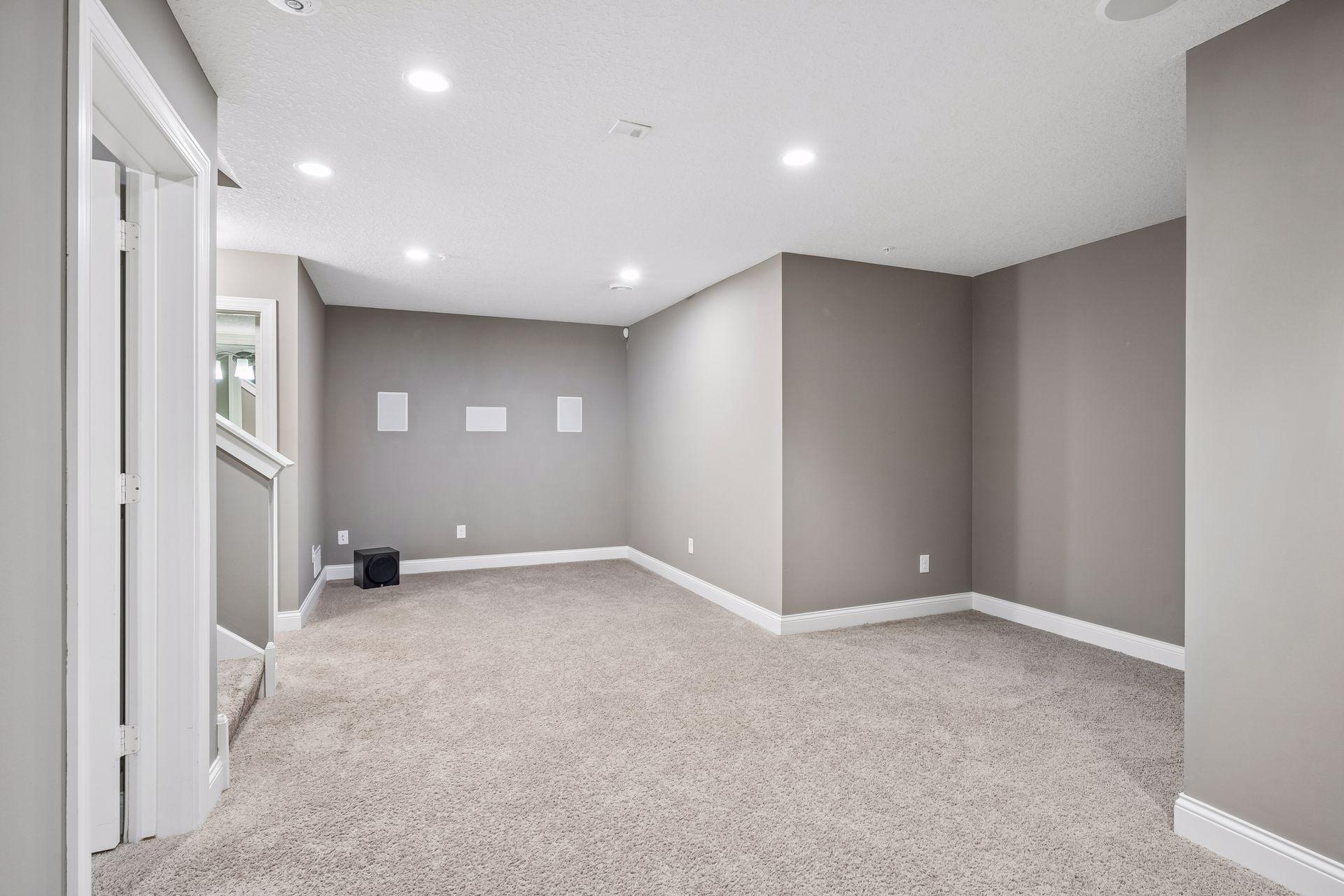 12037 84th Way N Property Photo 36