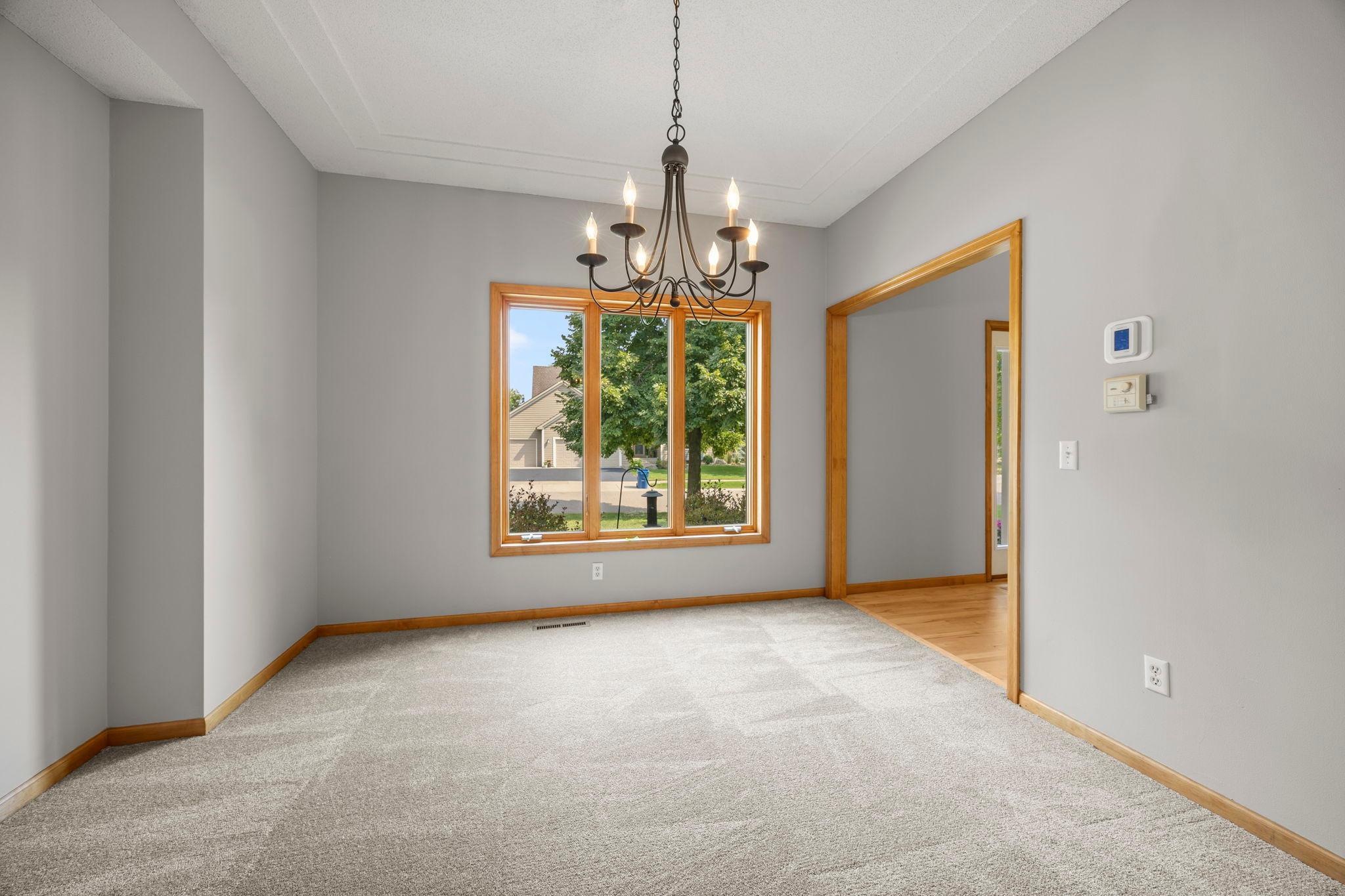 18462 Gladstone Boulevard N Property Photo 11