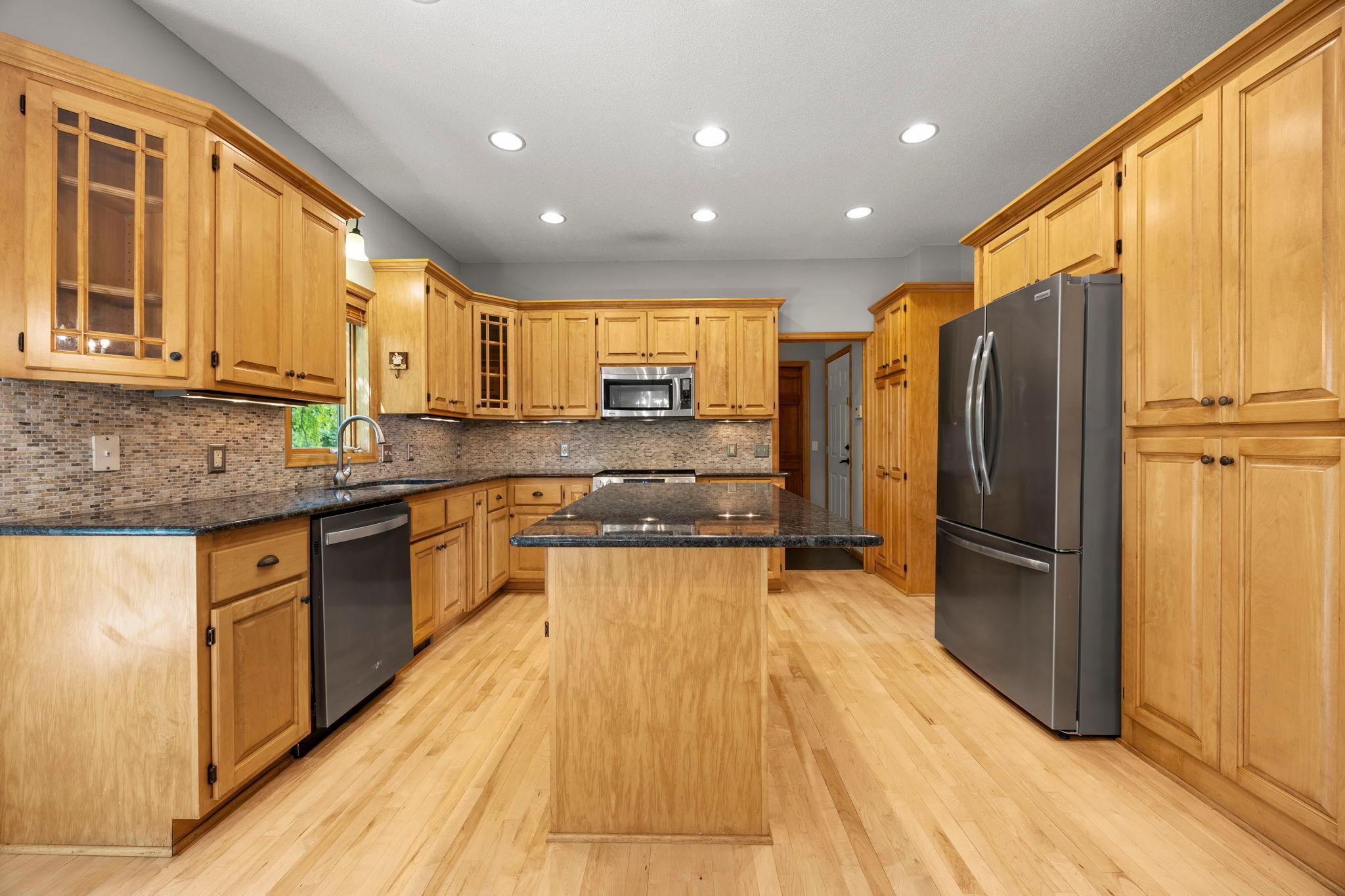 18462 Gladstone Boulevard N Property Photo 18