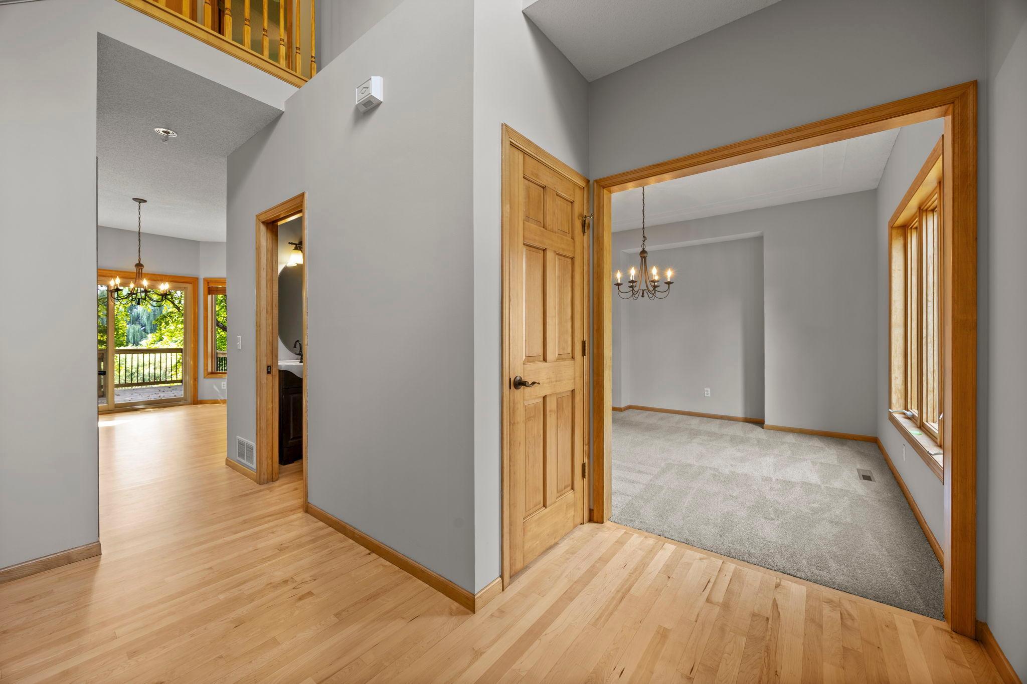 18462 Gladstone Boulevard N Property Photo 26