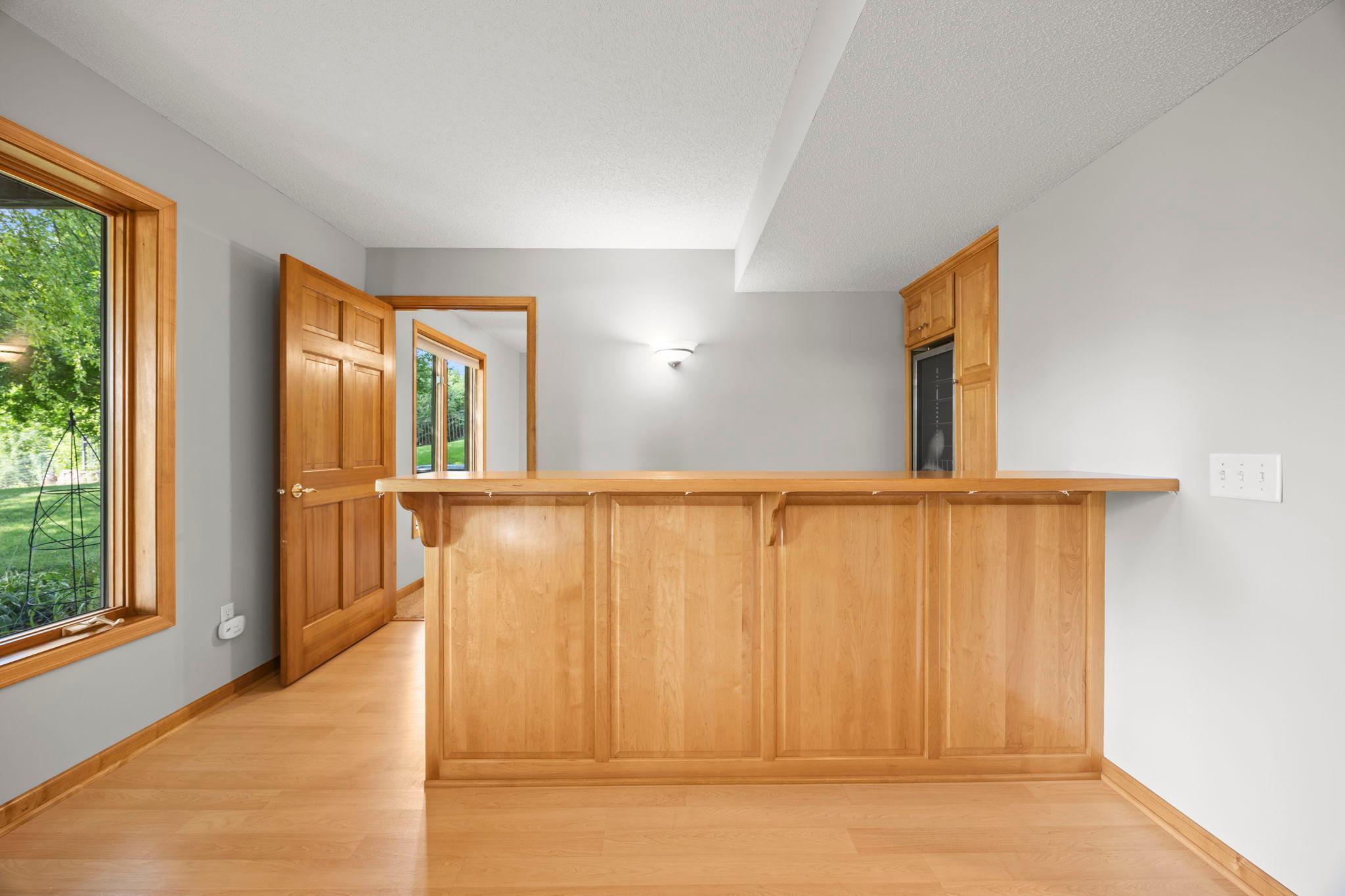 18462 Gladstone Boulevard N Property Photo 44