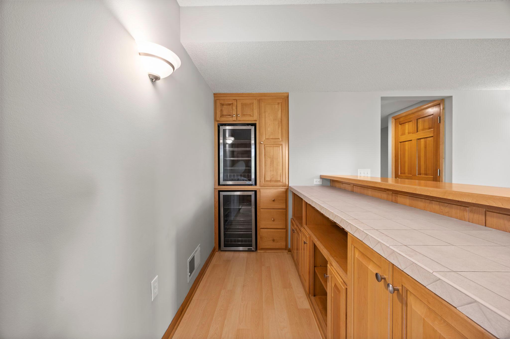 18462 Gladstone Boulevard N Property Photo 45
