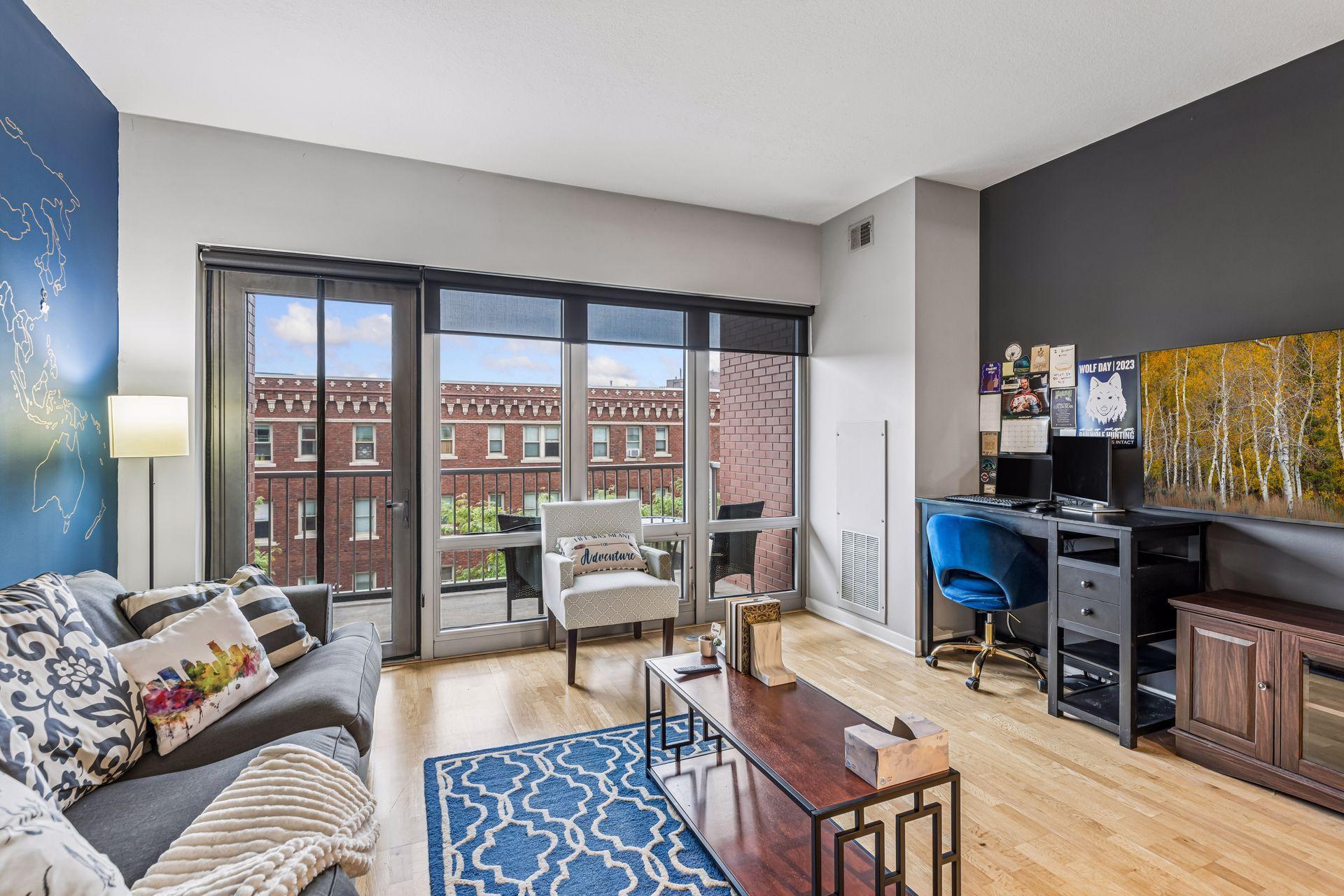 929 Portland Avenue 307 Property Photo 1