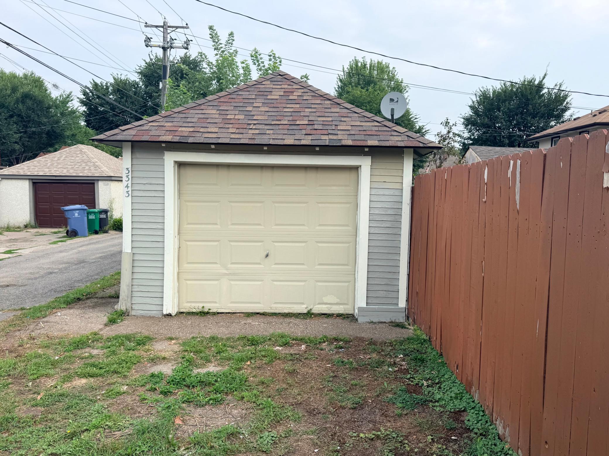 3343 Girard Avenue N Property Photo 37