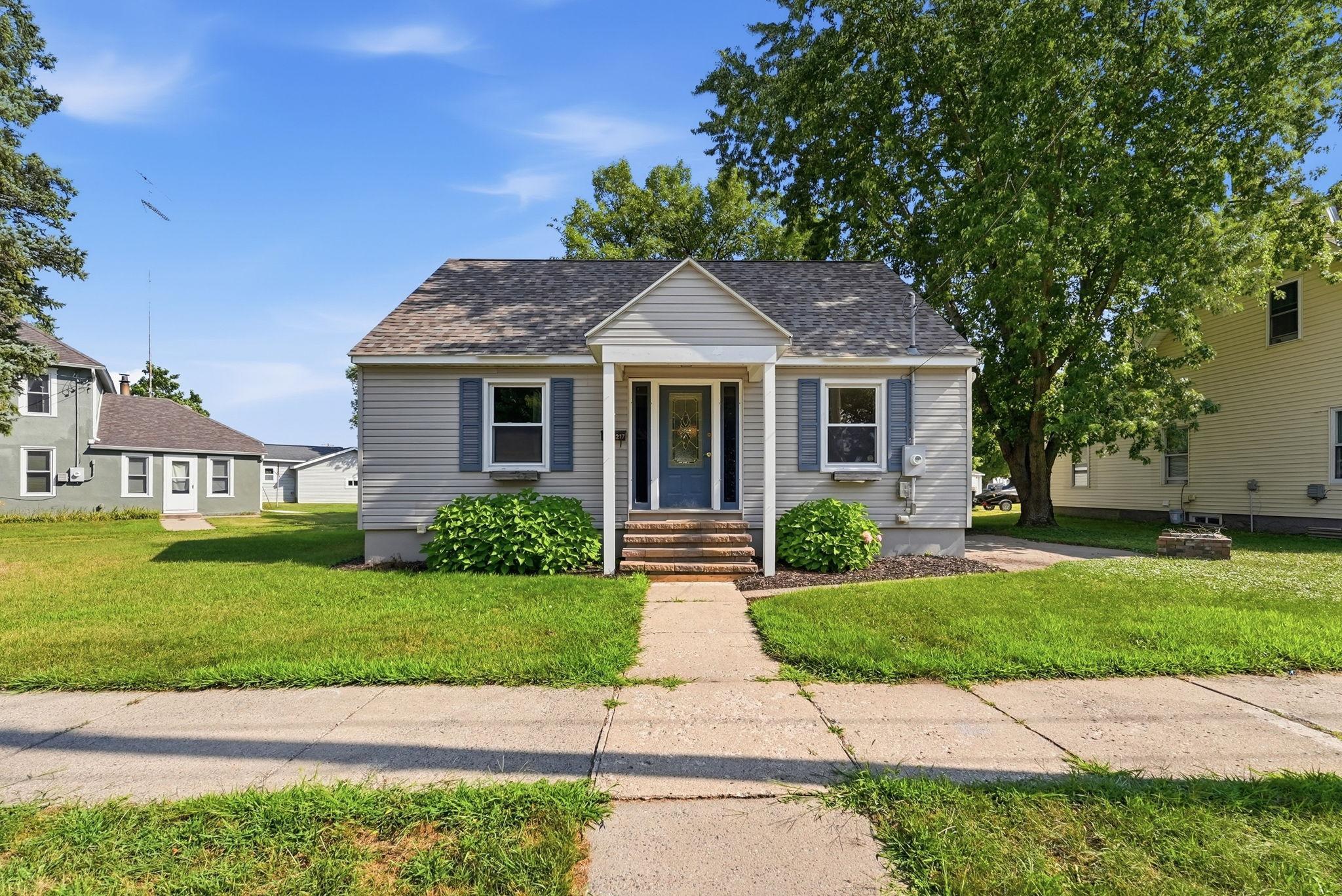 217 River Street Property Photo 1