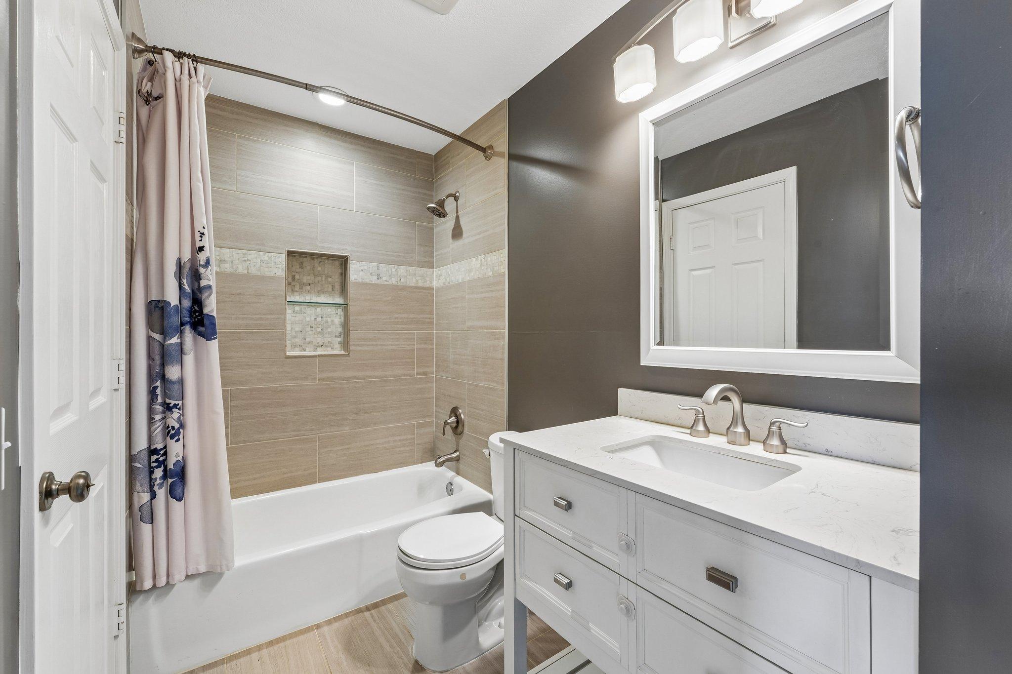 12311 Oak Leaf Court Property Photo 14