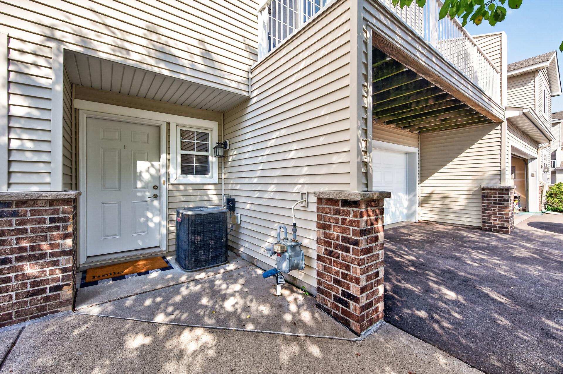 7726 Lachman Avenue Ne Property Photo 2