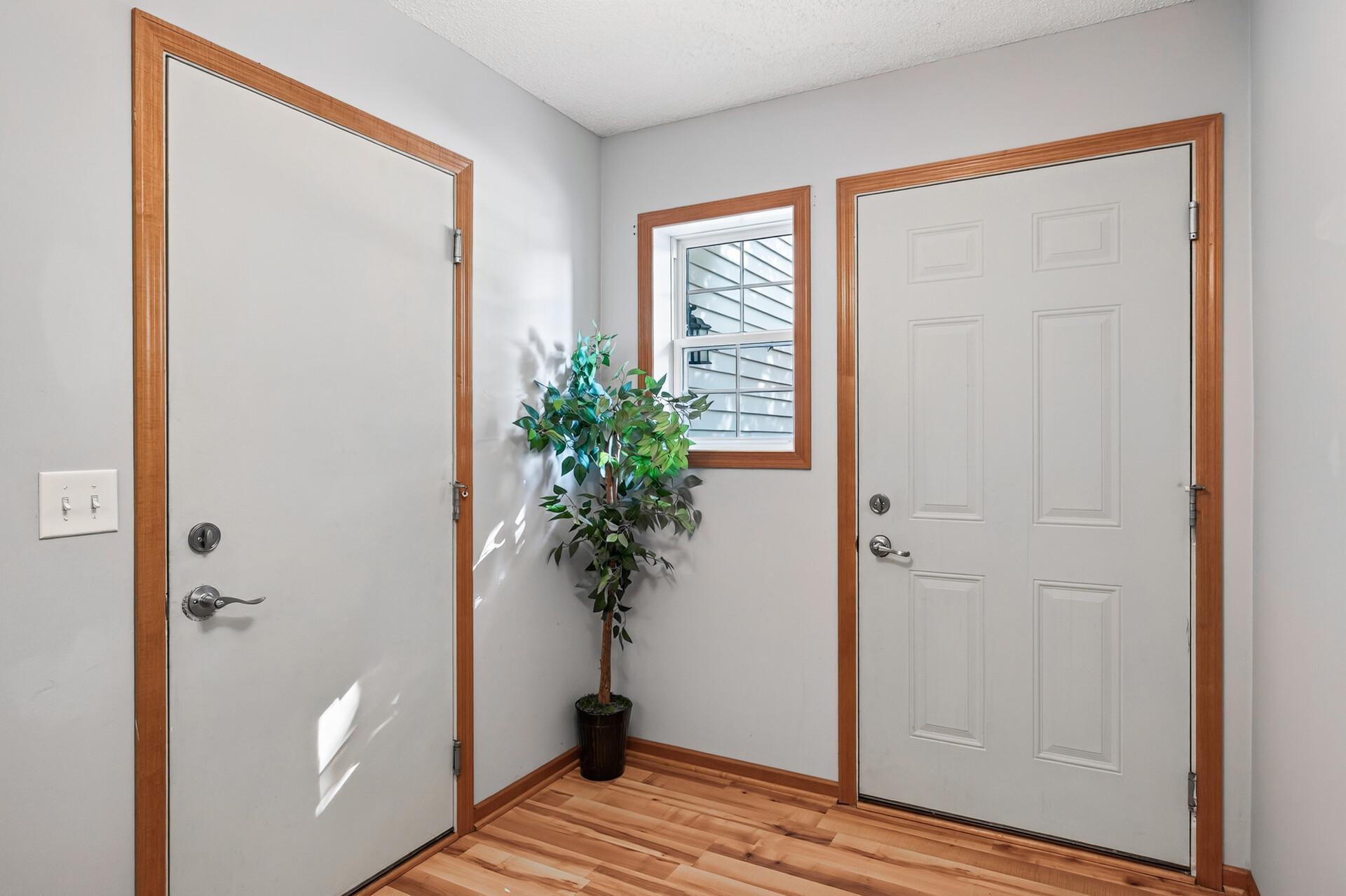 7726 Lachman Avenue Ne Property Photo 3