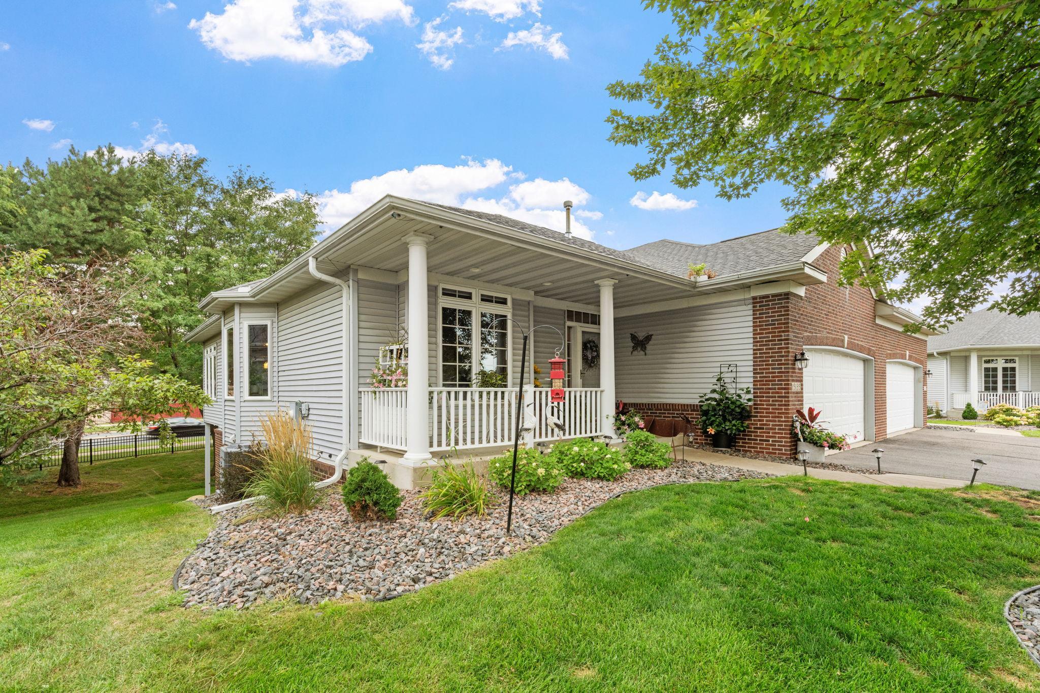 15135 Crestview Circle Property Photo 1