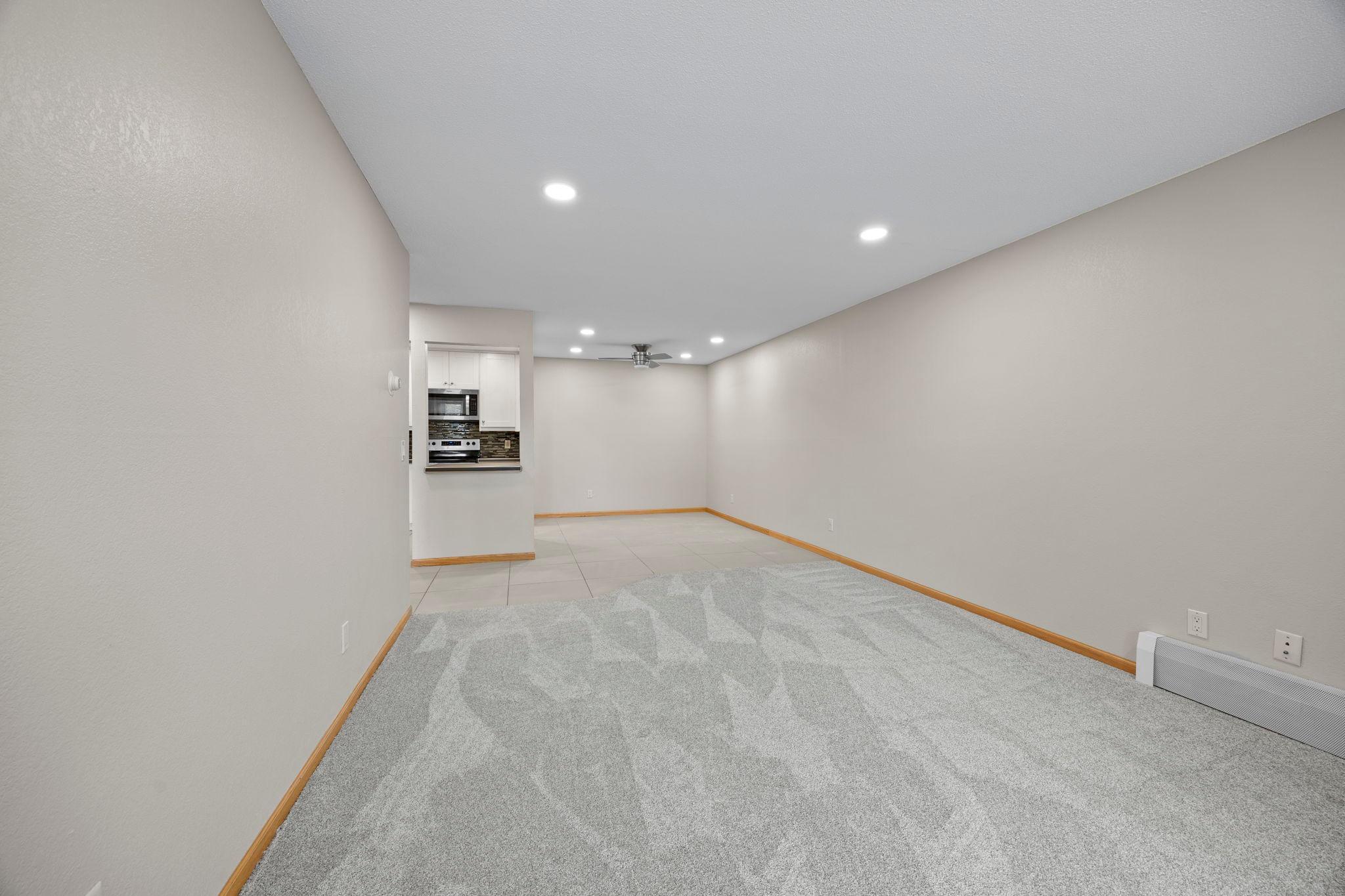 3420 Golfview Drive 123 Property Photo 10