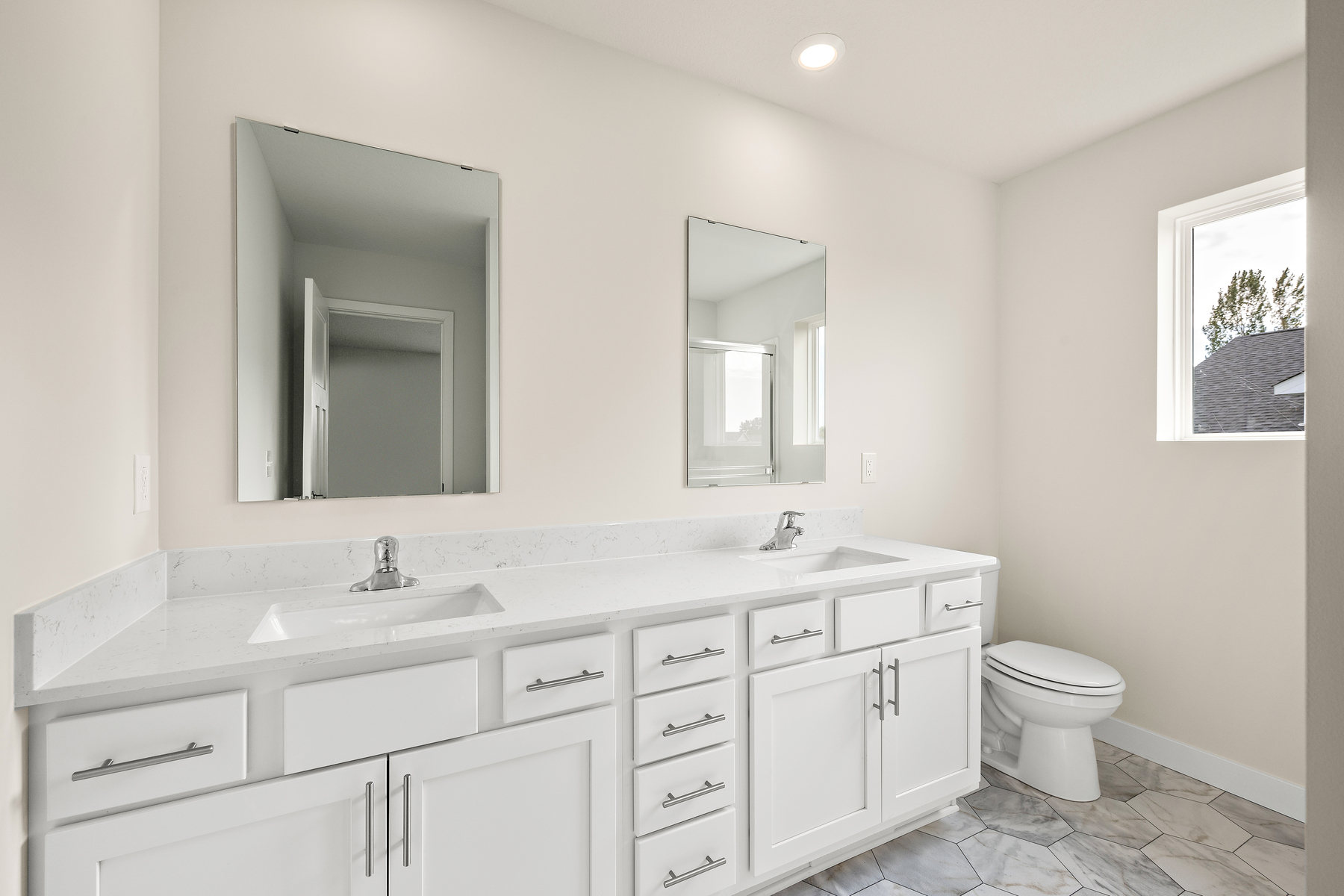 7698 Birch Street Property Photo 16
