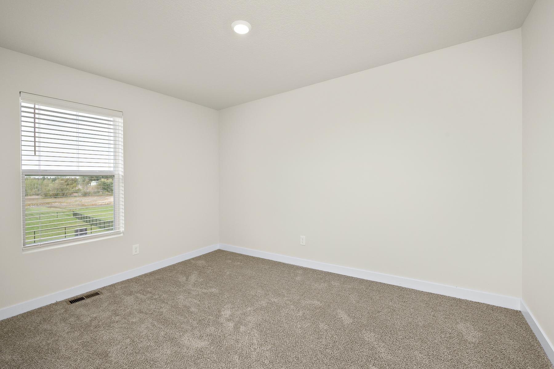 7698 Birch Street Property Photo 17