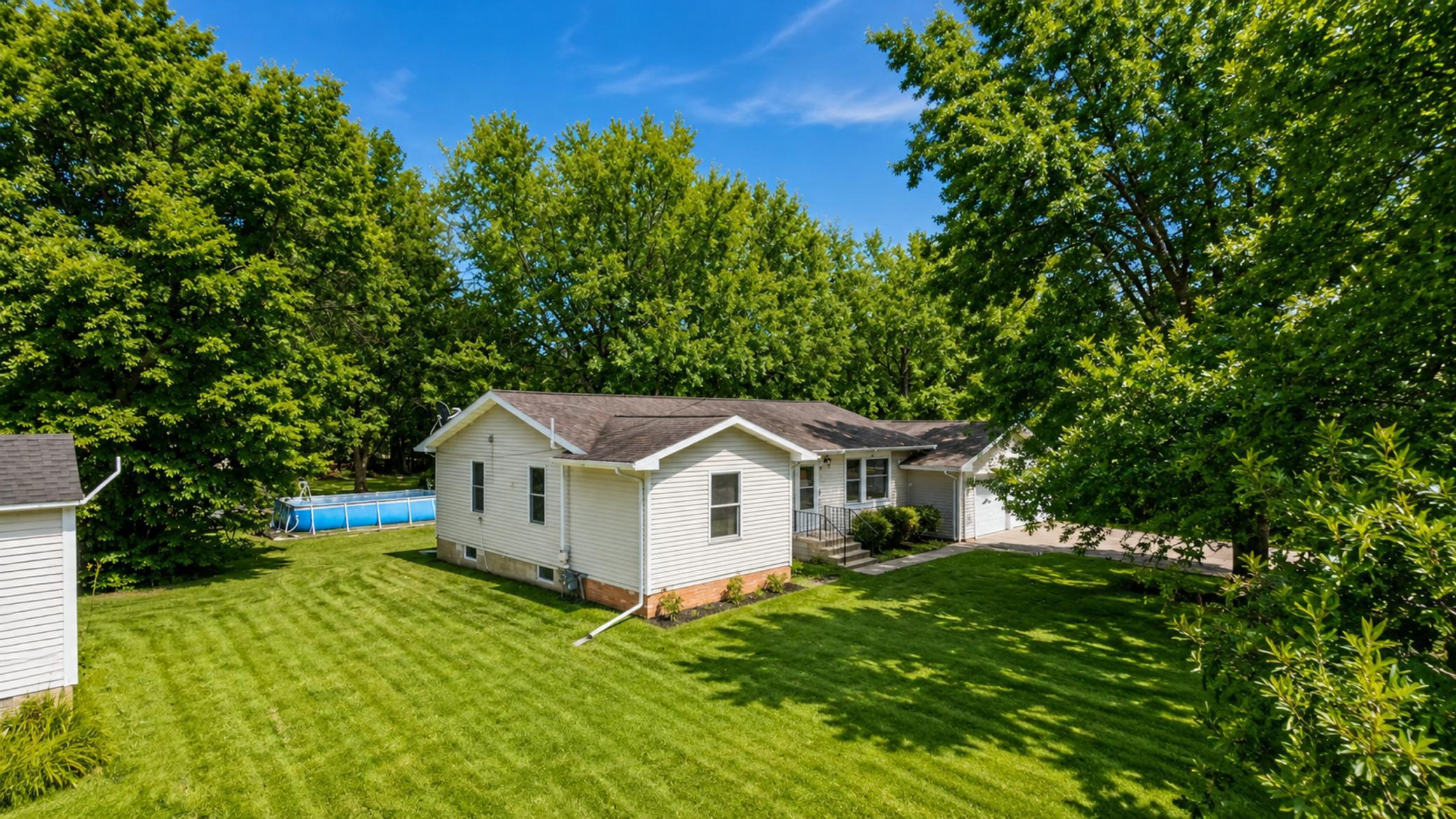 618 1st Street N Property Photo 4