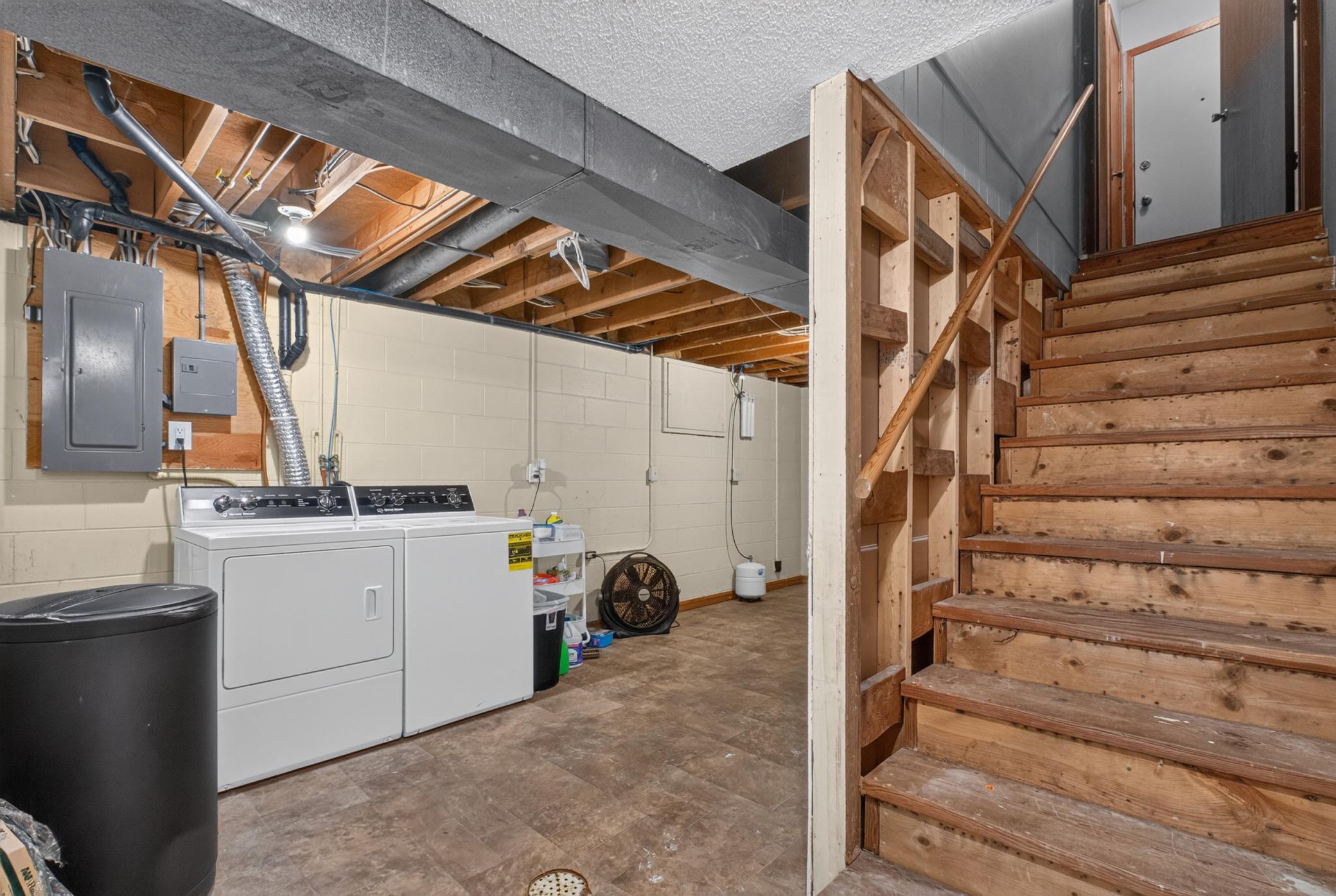 618 1st Street N Property Photo 29