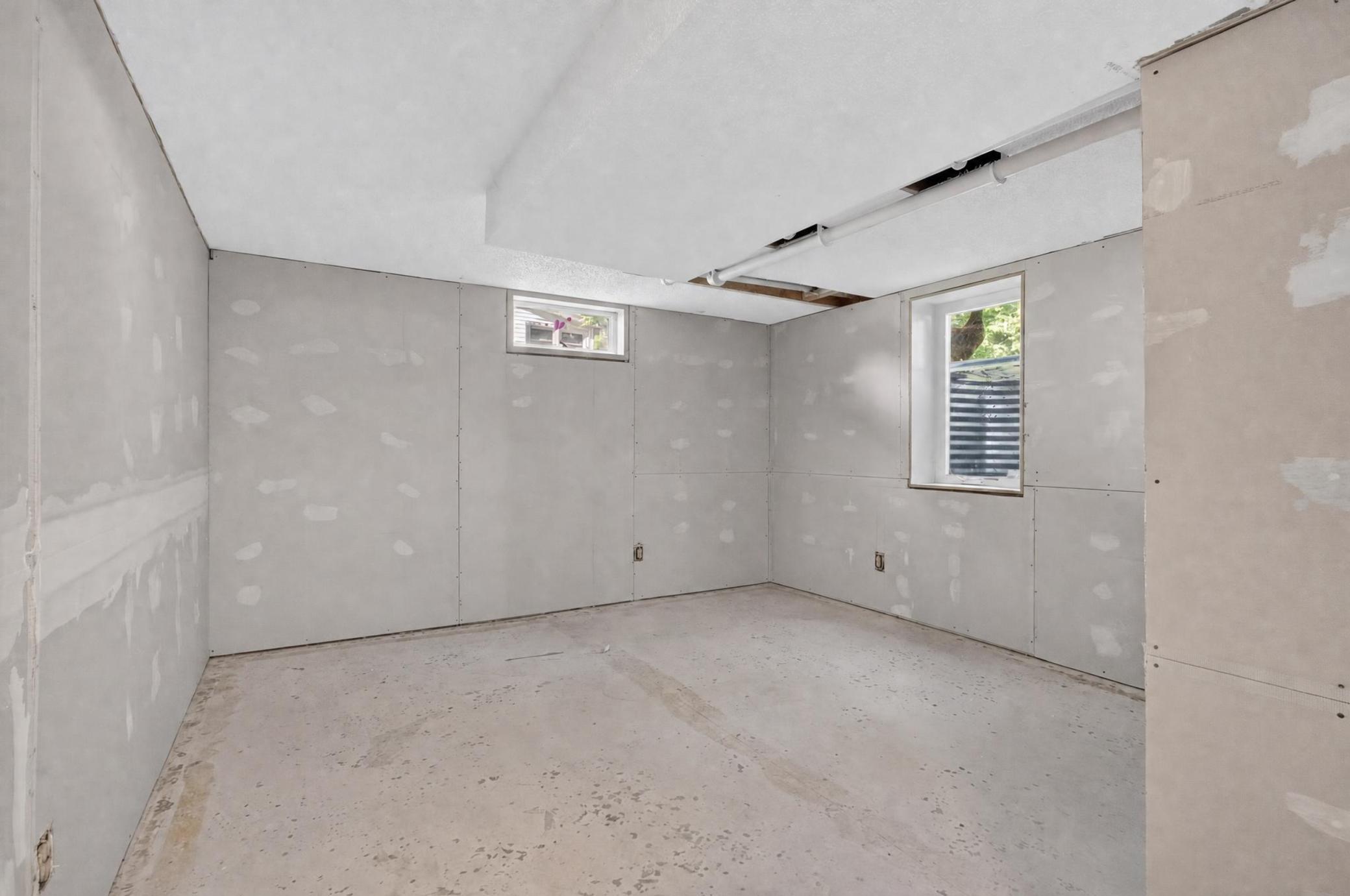618 1st Street N Property Photo 31