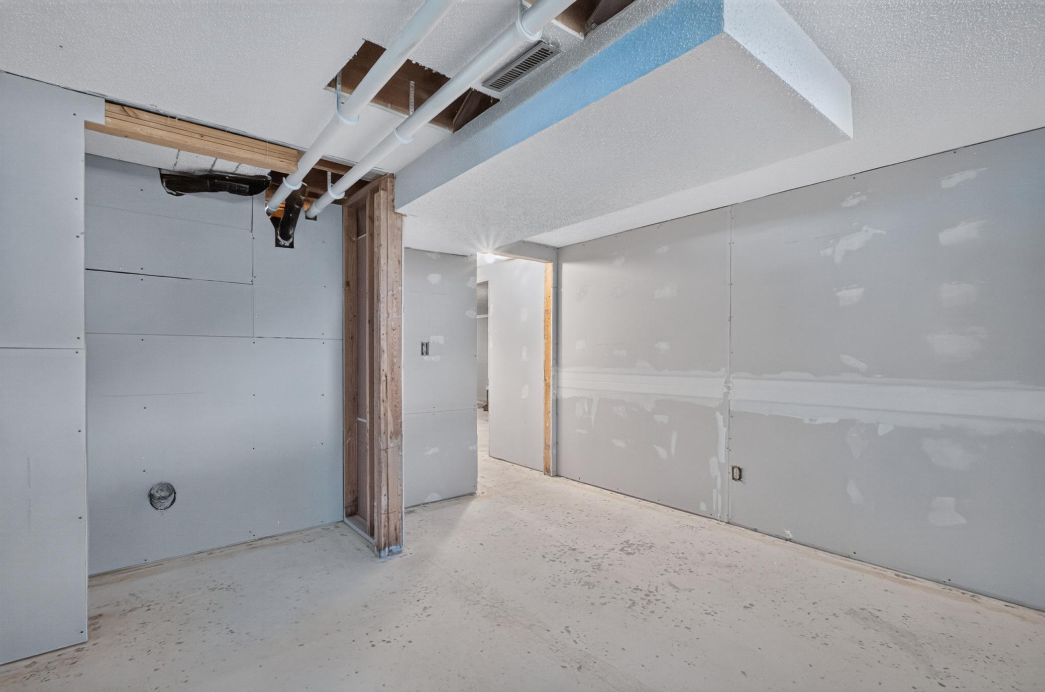 618 1st Street N Property Photo 32