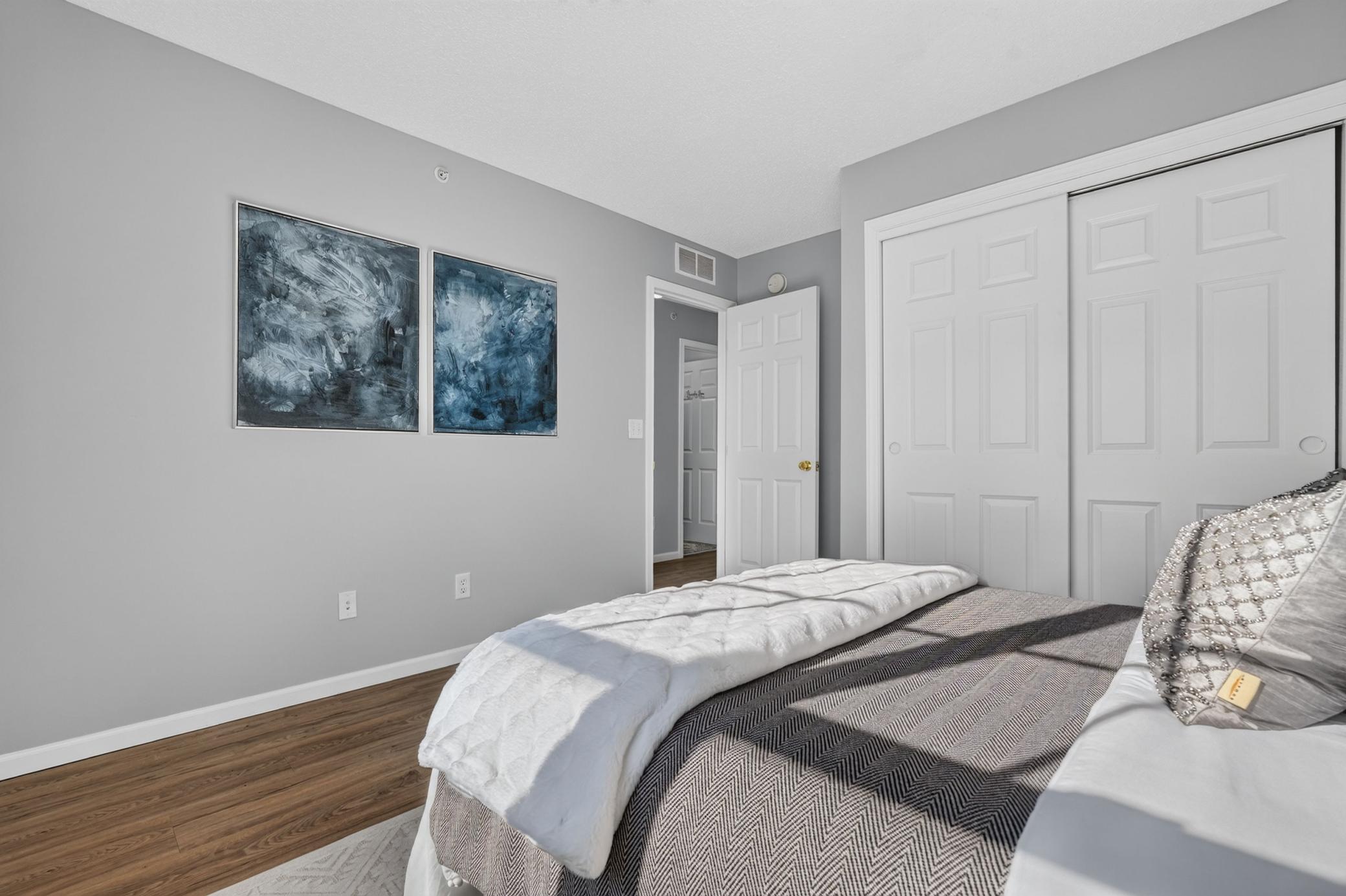 1667 Village Trail E 5 Property Photo 29
