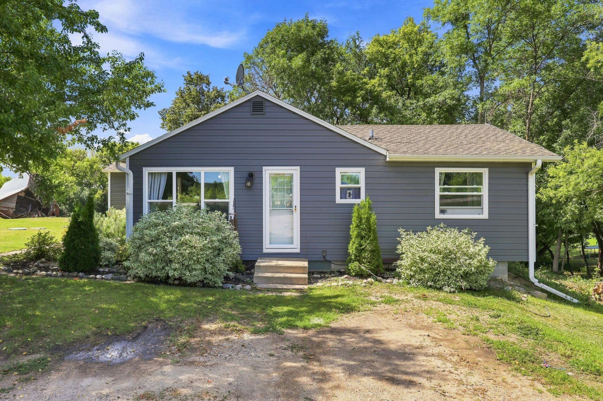 45881 County Highway 21 Property Photo 1