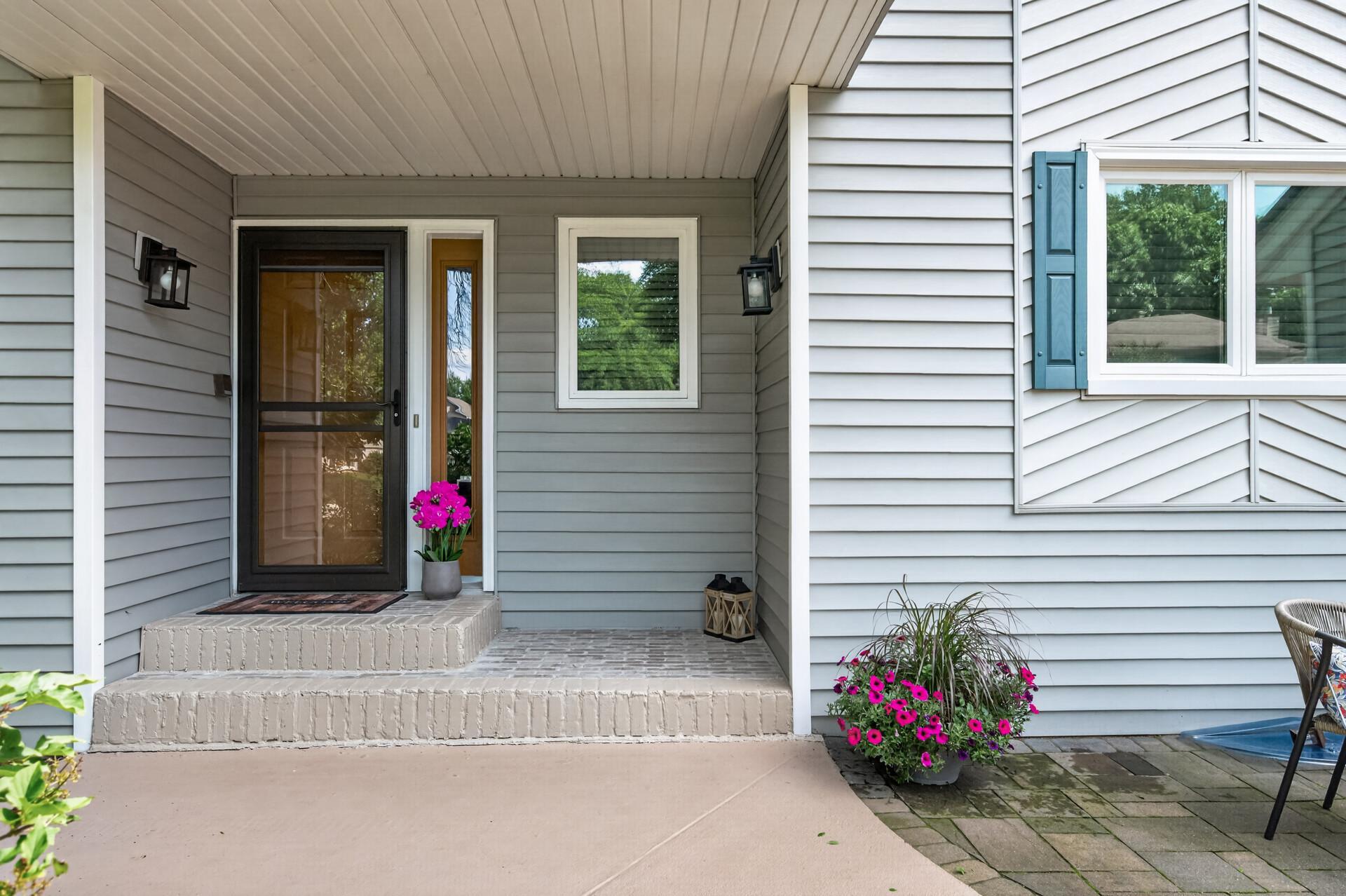 18425 Harrogate Drive Property Photo 8