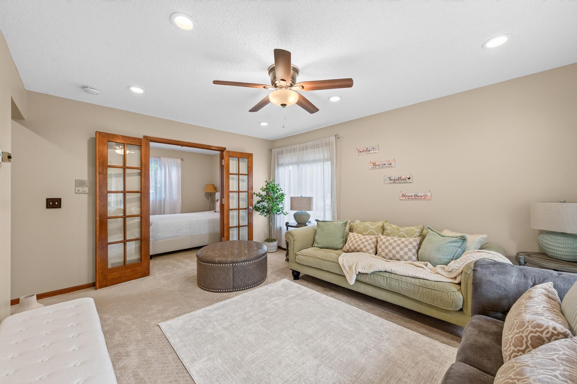 18425 Harrogate Drive Property Photo 13