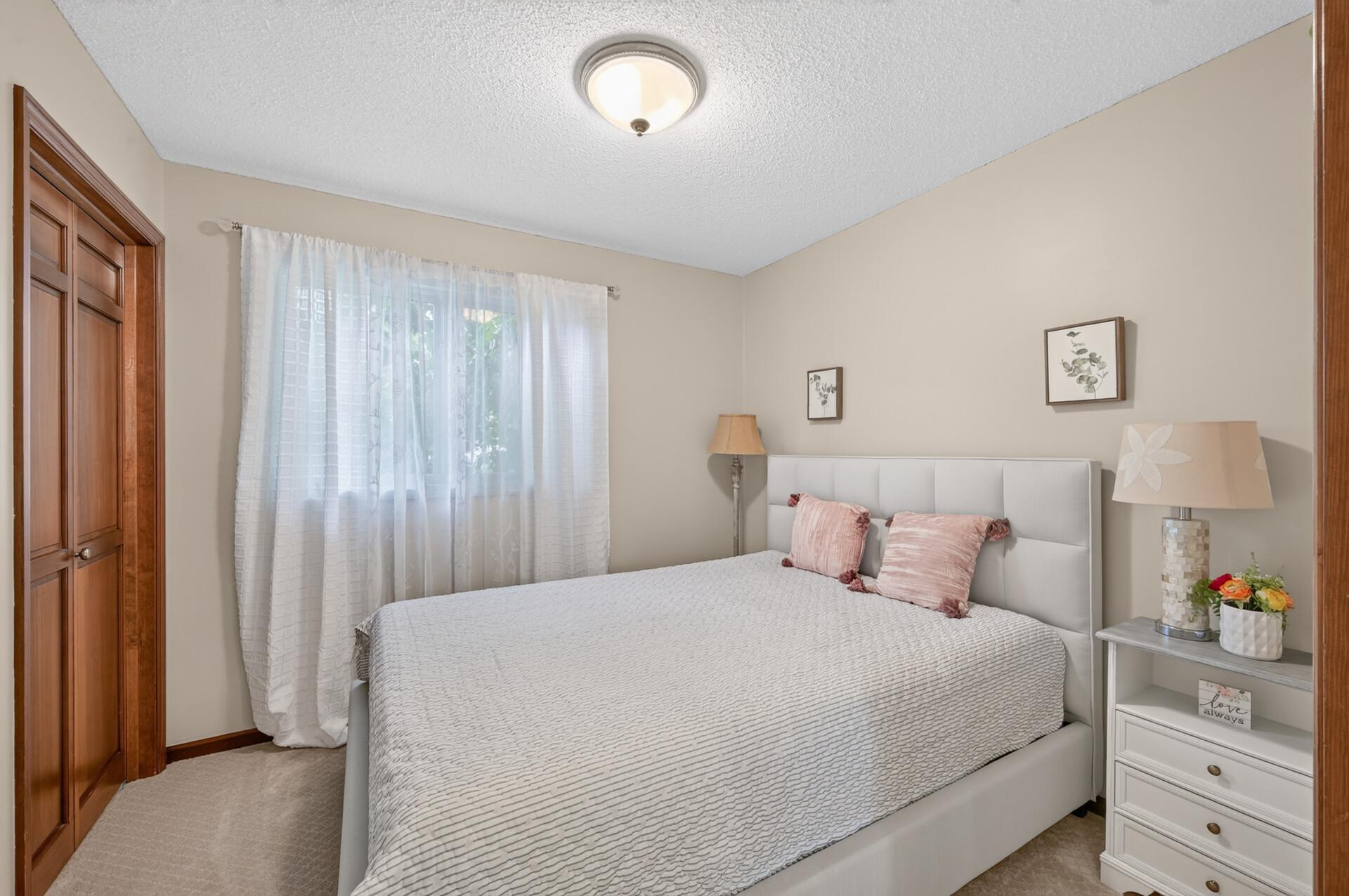 18425 Harrogate Drive Property Photo 14