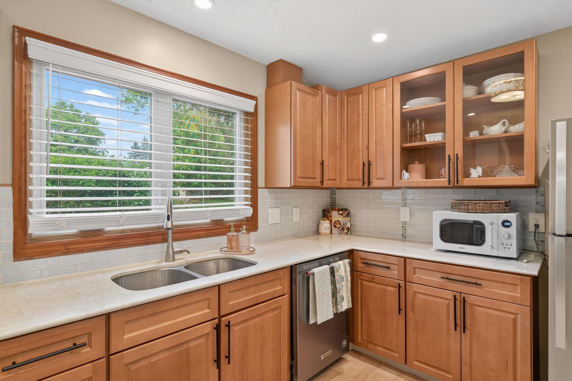 18425 Harrogate Drive Property Photo 24