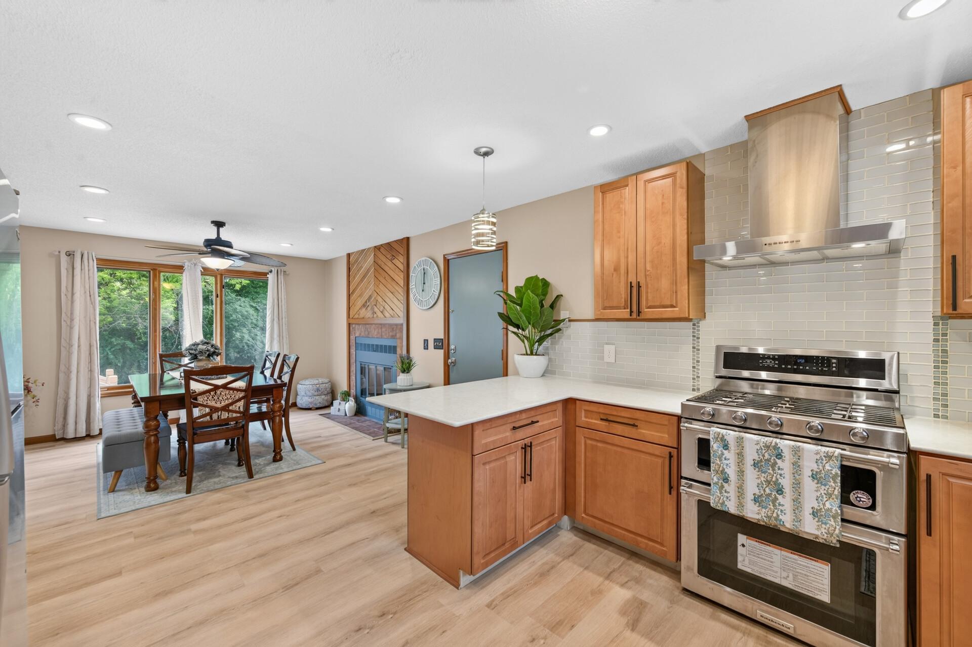 18425 Harrogate Drive Property Photo 25