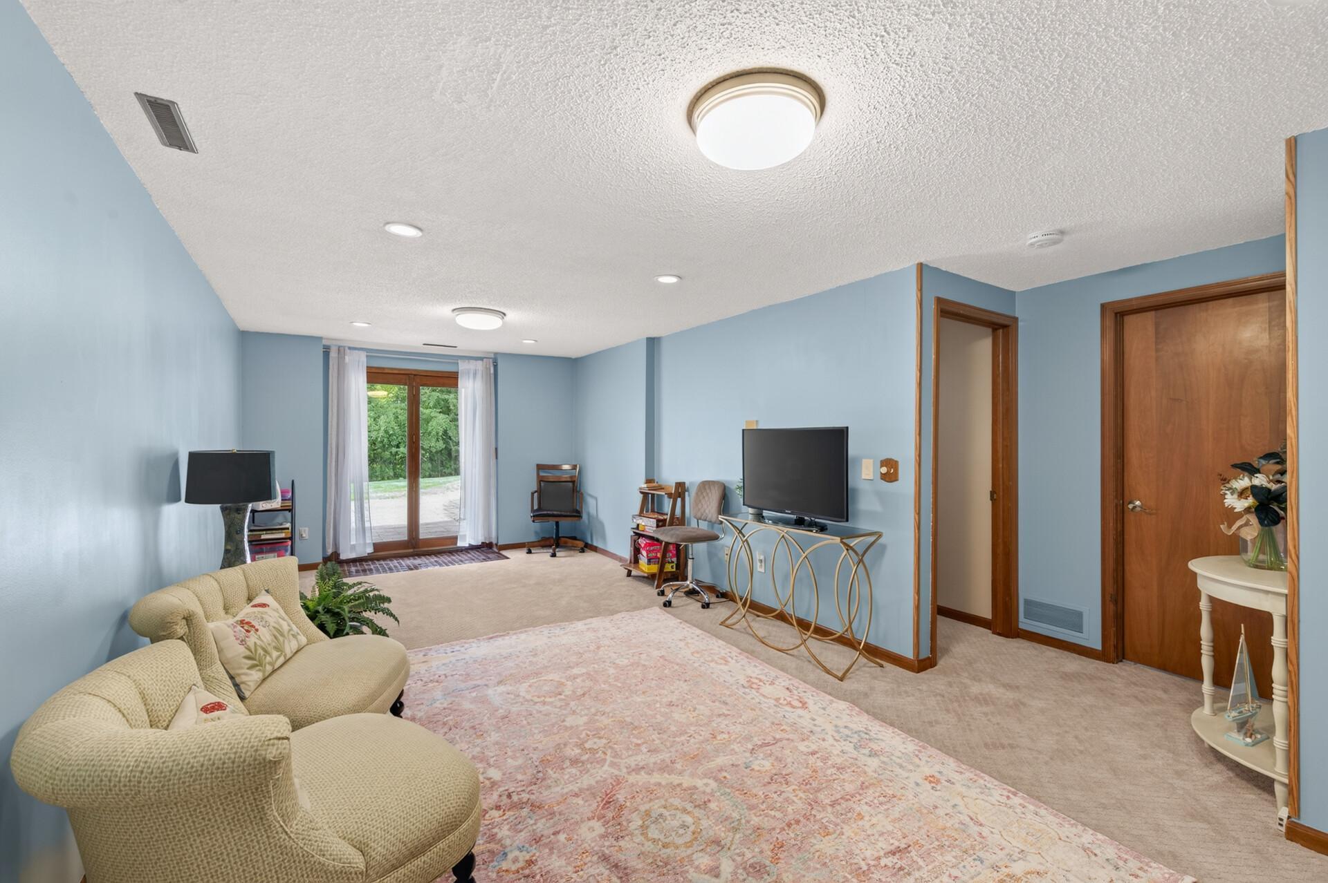 18425 Harrogate Drive Property Photo 44