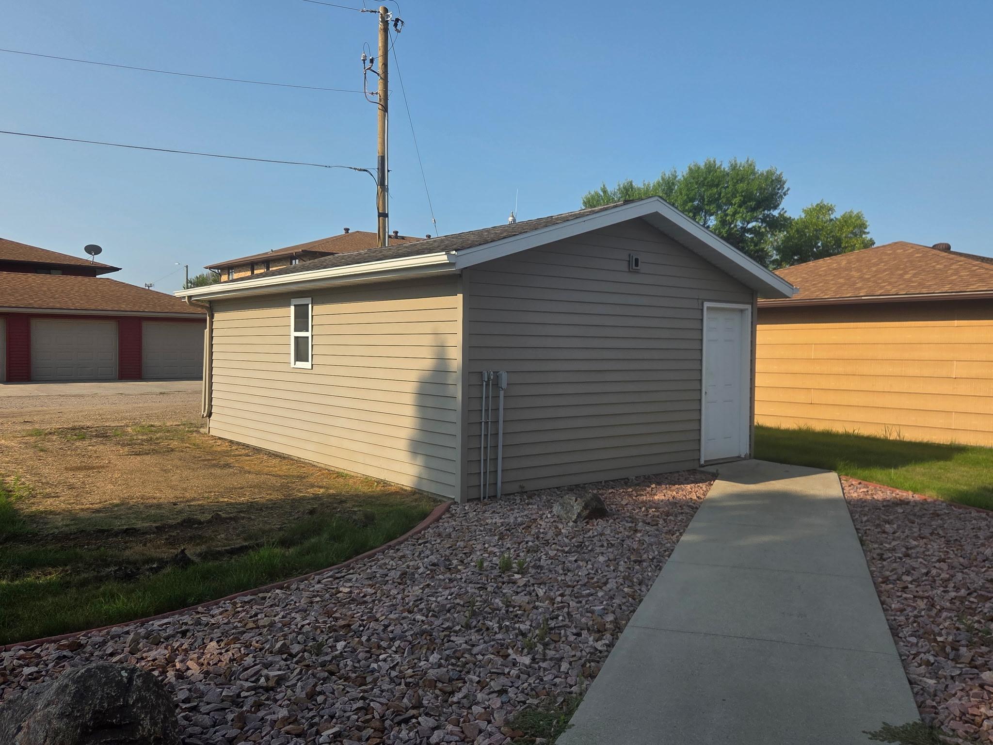 311 4th Avenue N Property Photo 3