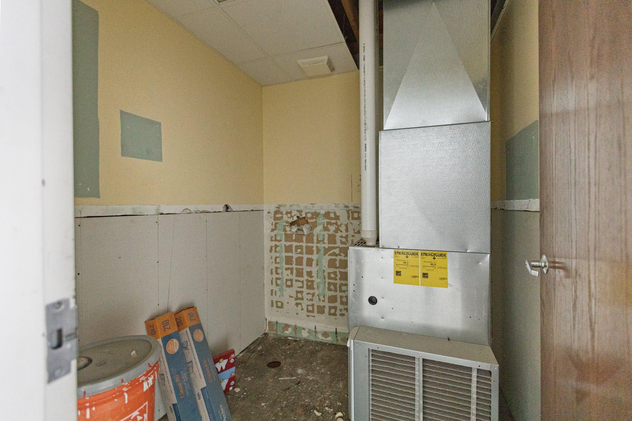 313 Central Avenue N Property Photo 10
