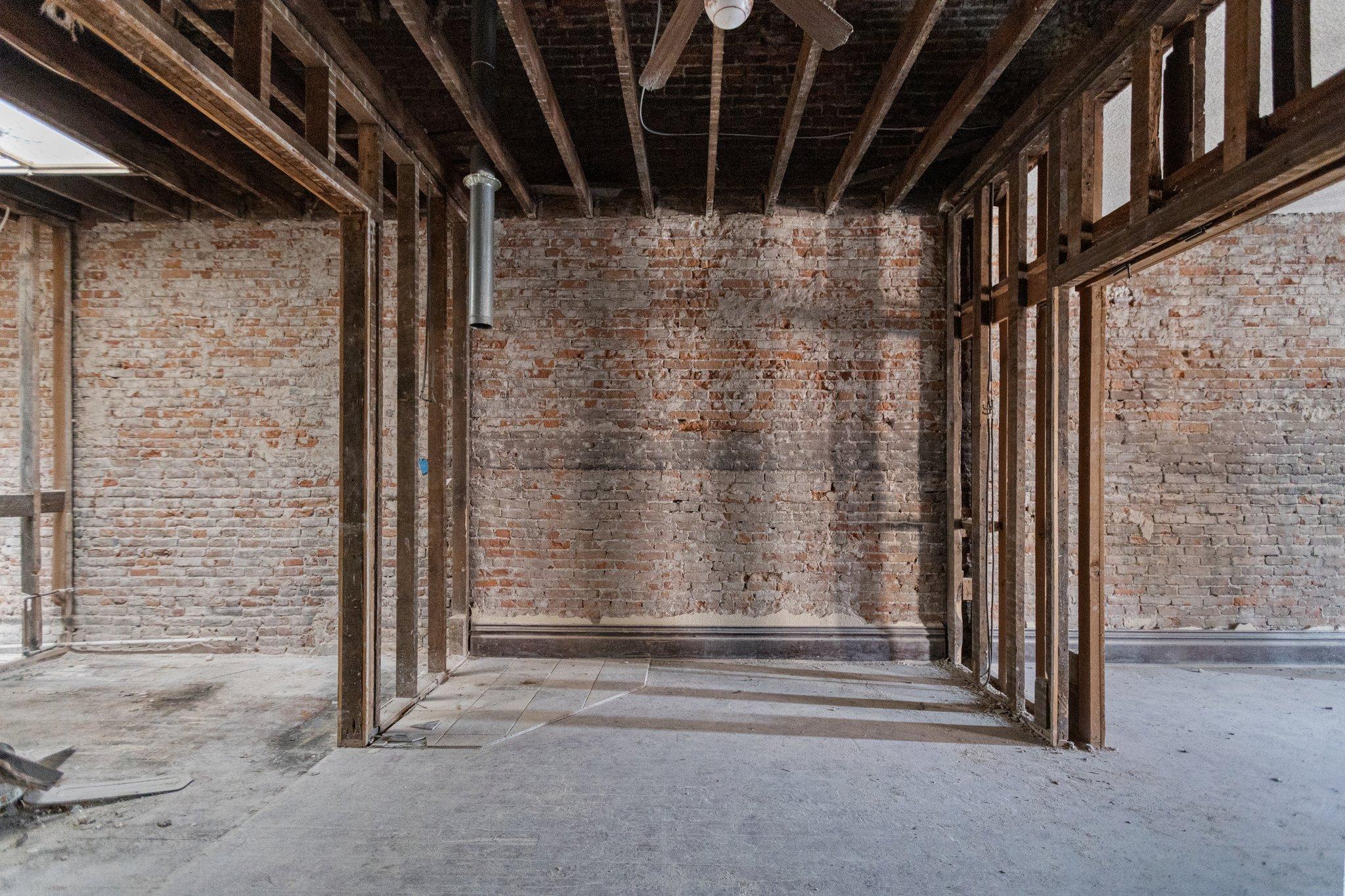 313 Central Avenue N Property Photo 16