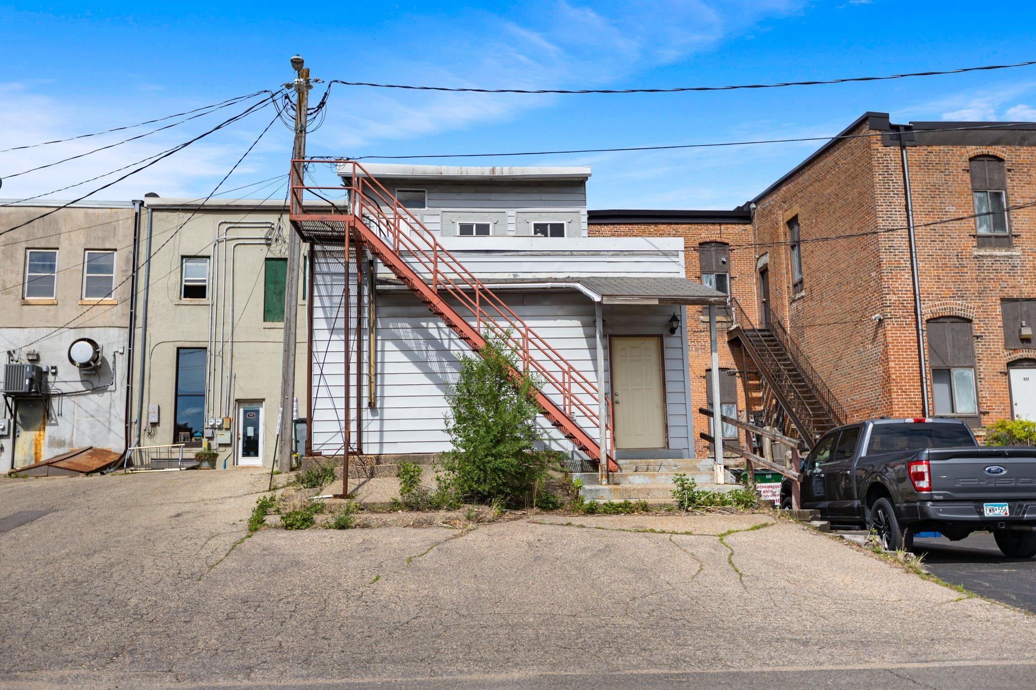313 Central Avenue N Property Photo 26