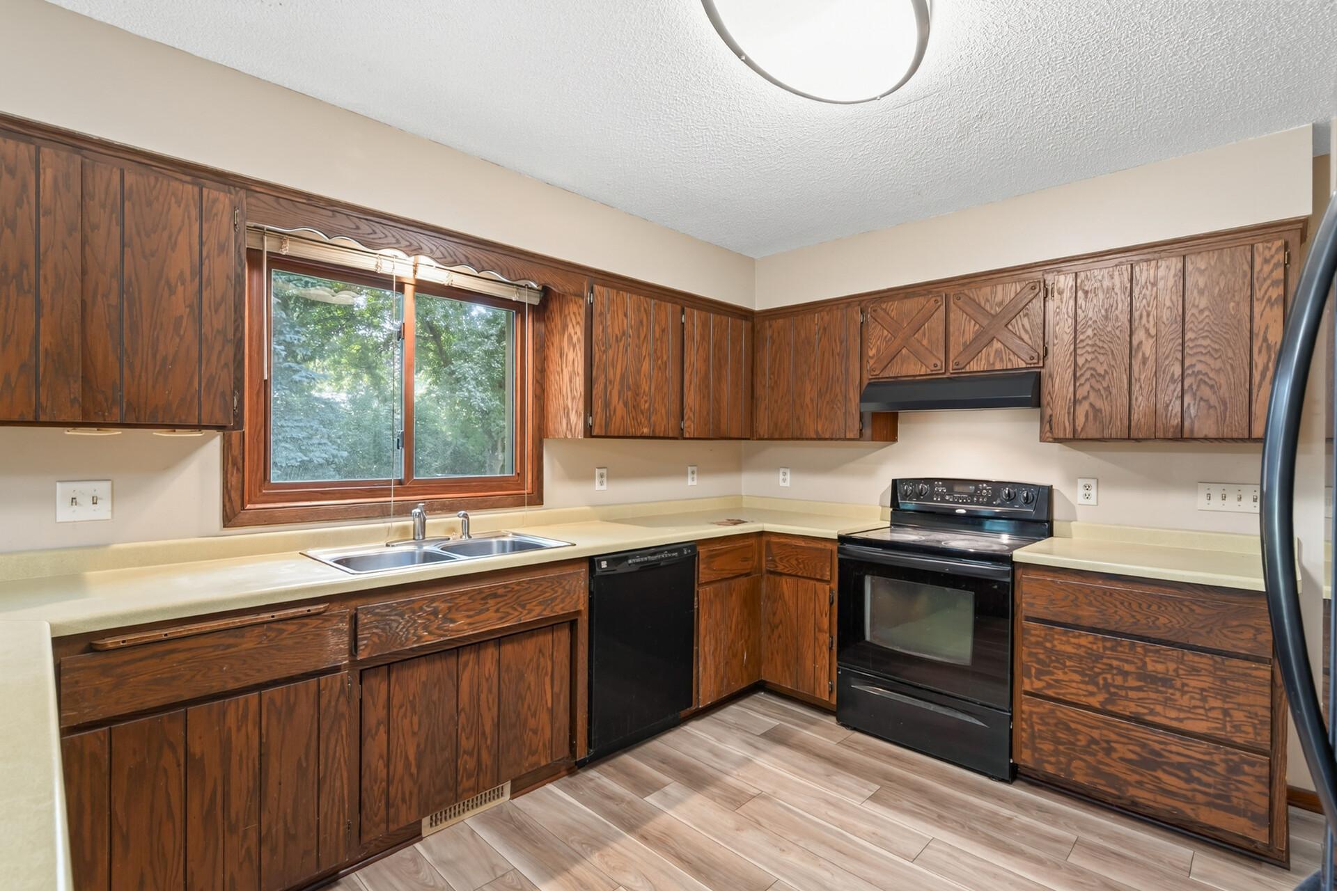 1105 W 155th Street Property Photo 6