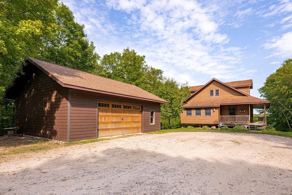1515 Isleview Road Property Photo 1