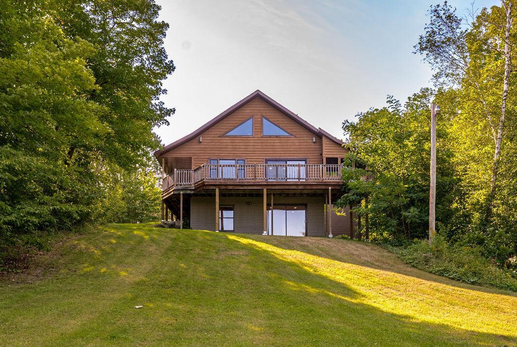 1515 Isleview Road Property Photo 2